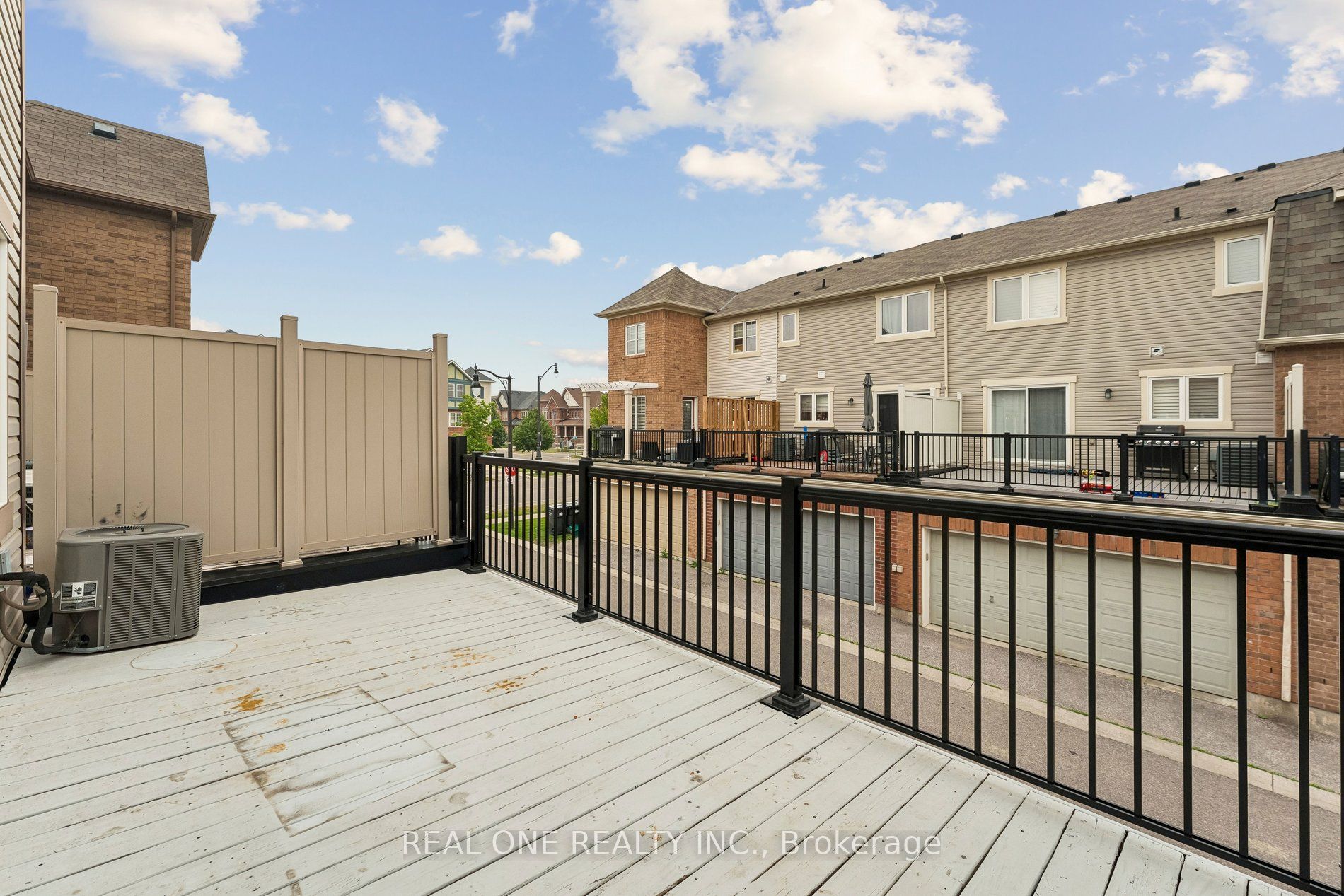 30 Henneberry Lane Property Photo 33