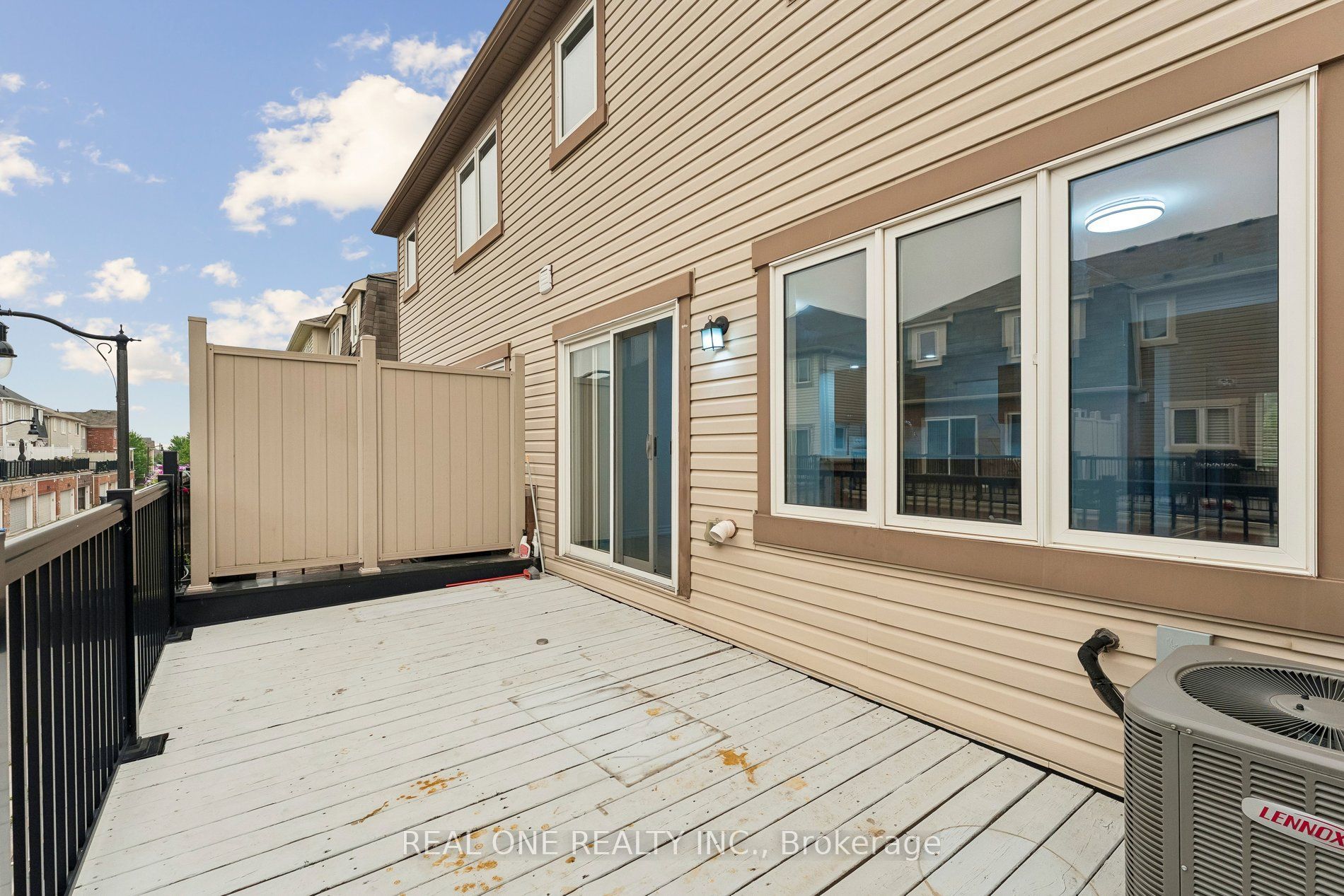 30 Henneberry Lane Property Photo 35
