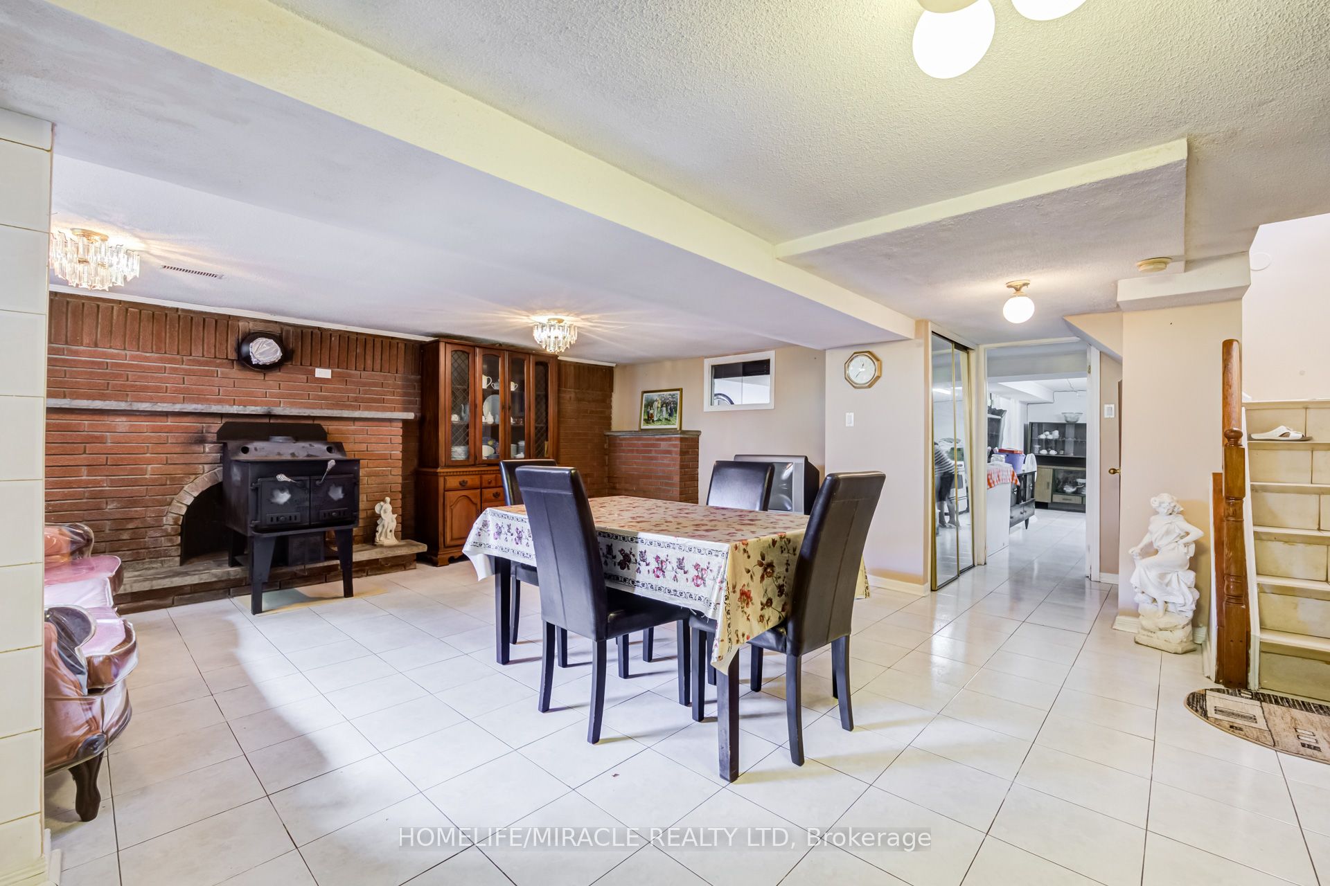 9 Wheatsheaf Crescent Property Photo 32