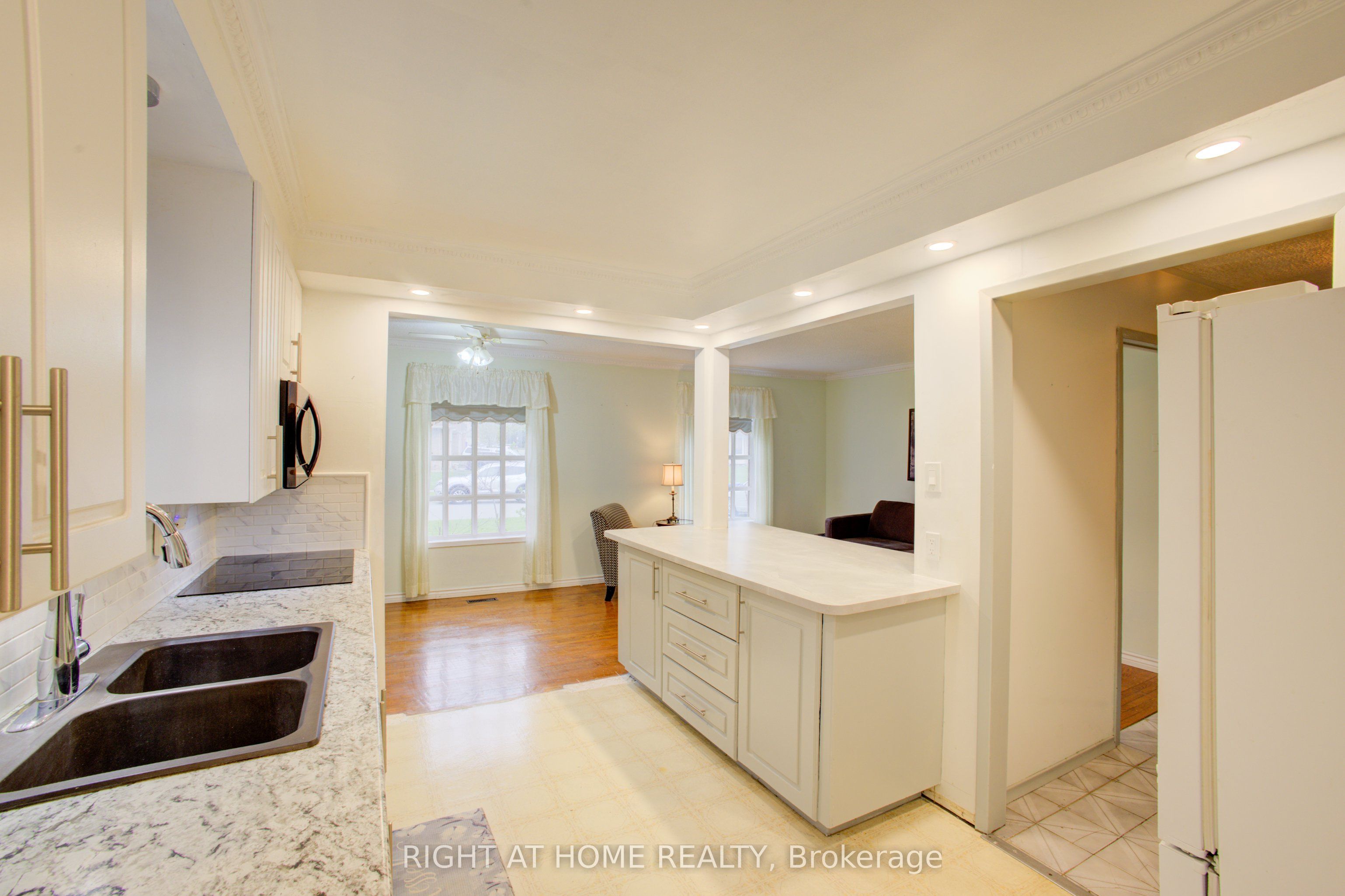 30 Parkview Drive Property Photo 8