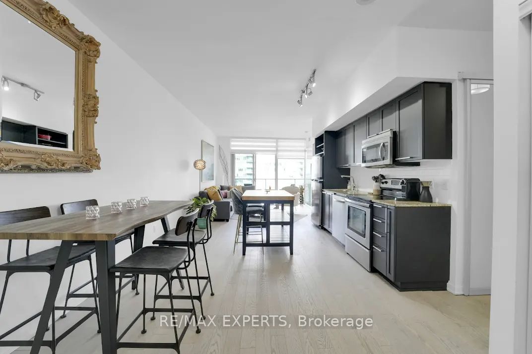 103 The Queensway 1915 Property Photo 6