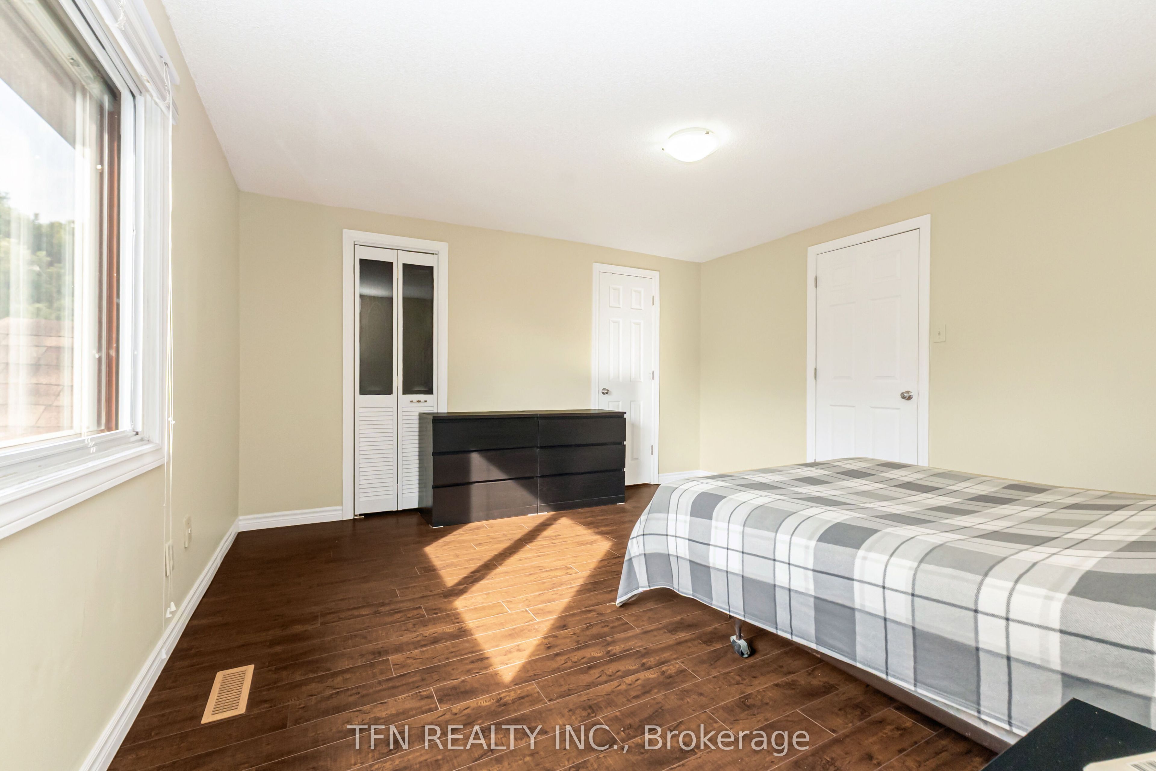 4165 Fieldgate Drive 9 Property Photo 16