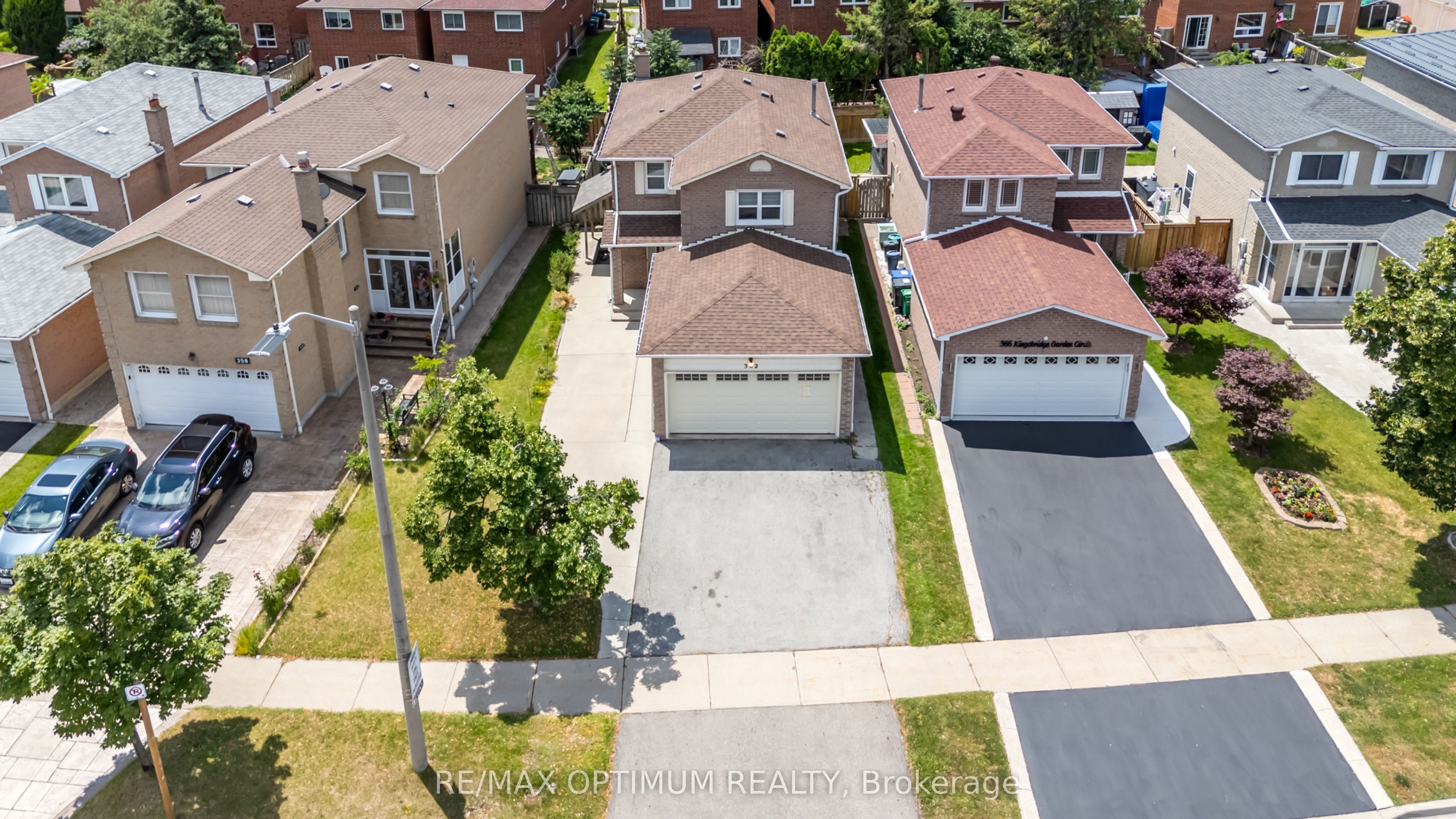 362 Kingsbridge Garden Circle Property Photo 2