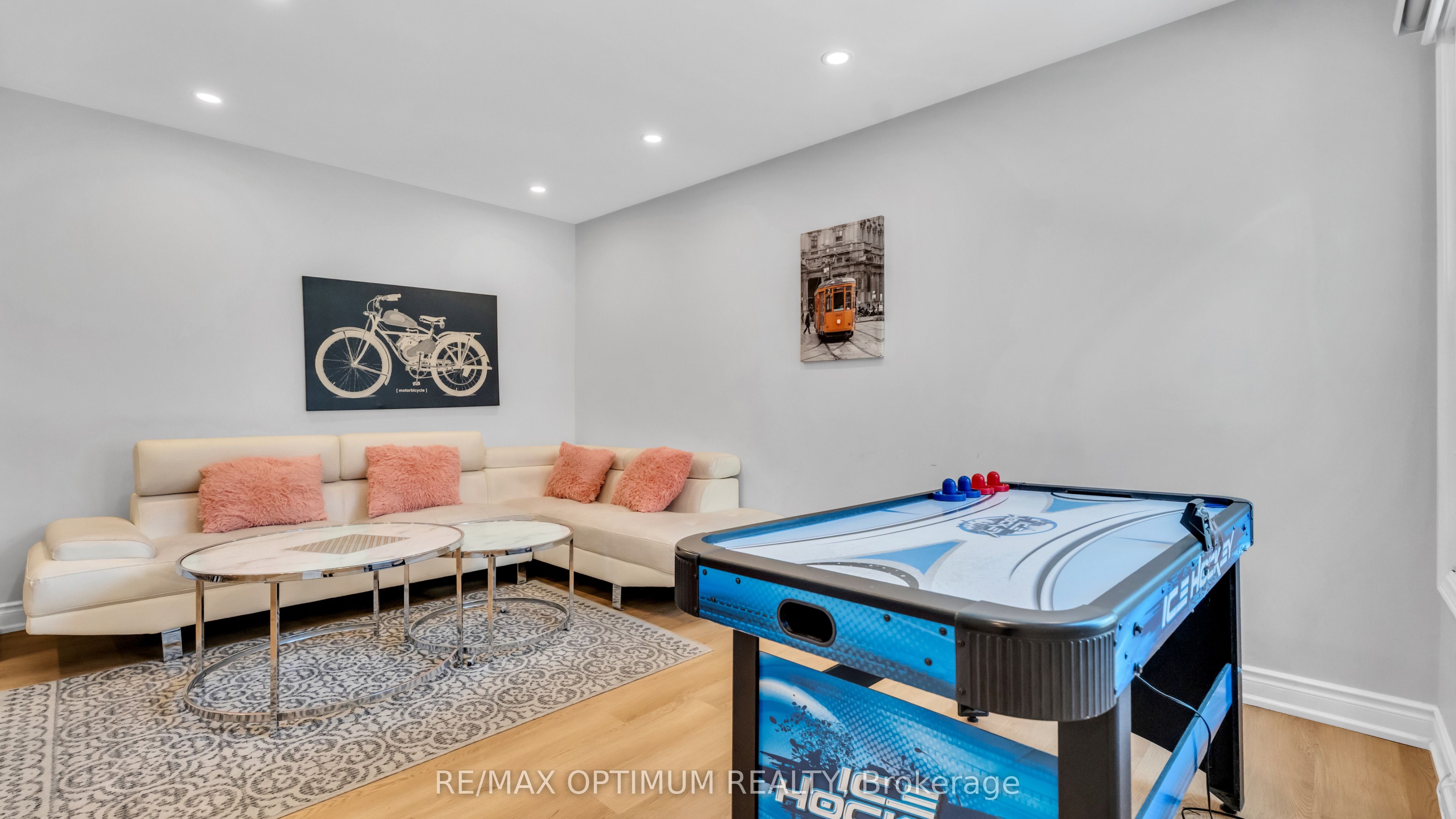 362 Kingsbridge Garden Circle Property Photo 6