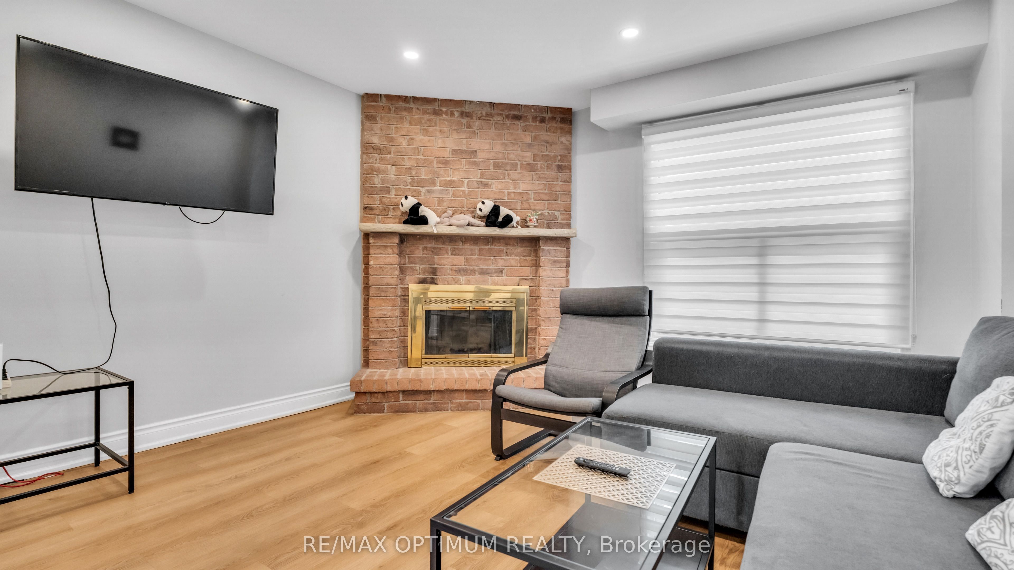 362 Kingsbridge Garden Circle Property Photo 11