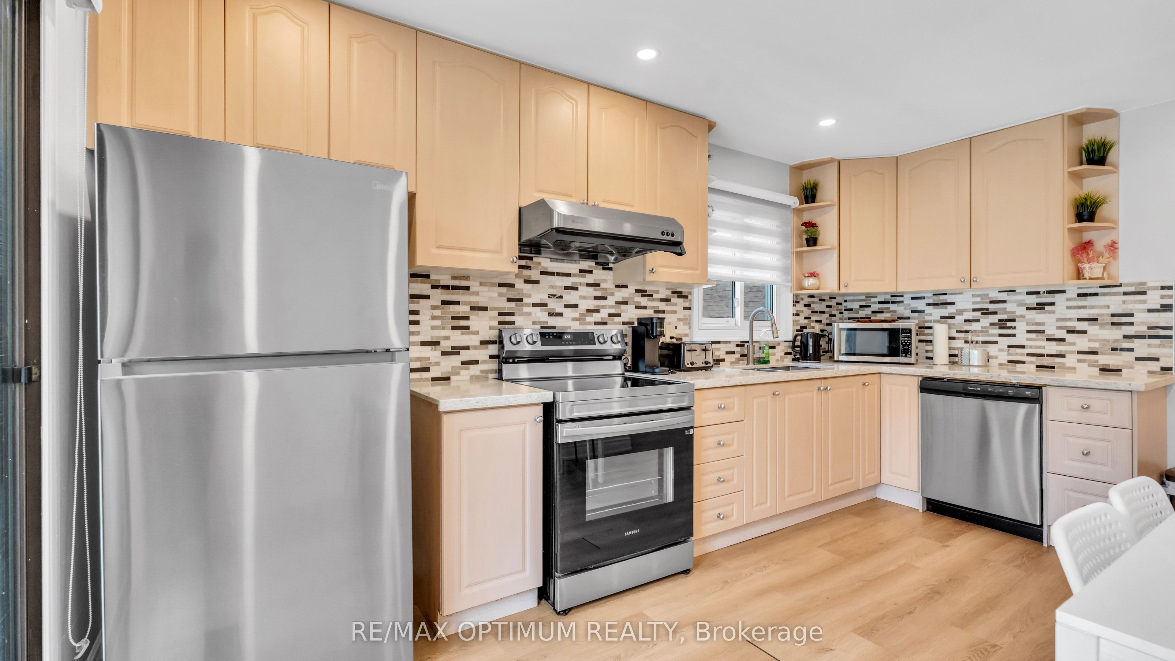 362 Kingsbridge Garden Circle Property Photo 16