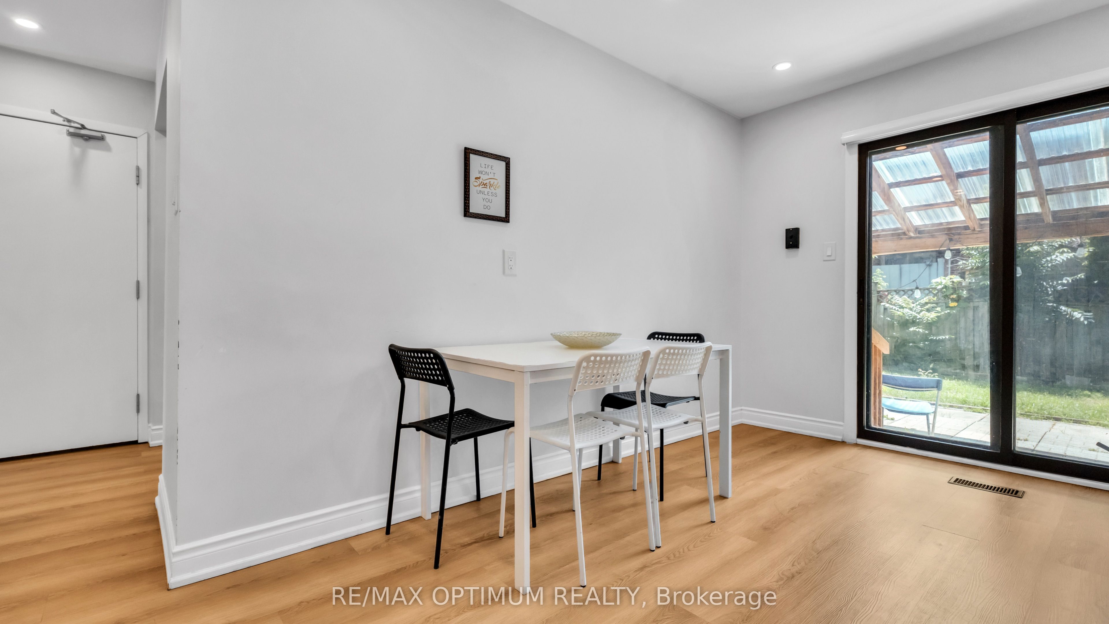 362 Kingsbridge Garden Circle Property Photo 17