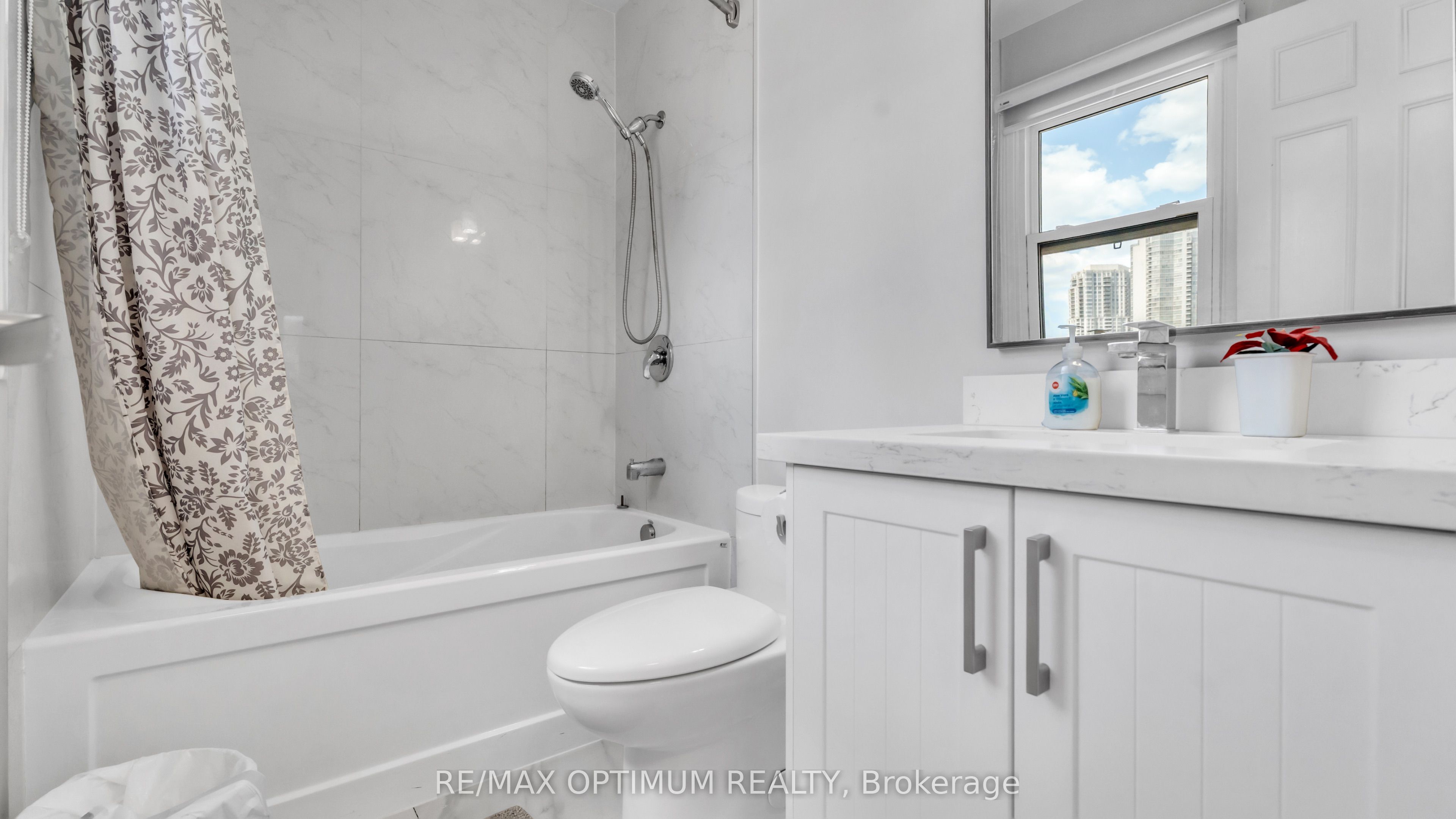 362 Kingsbridge Garden Circle Property Photo 27
