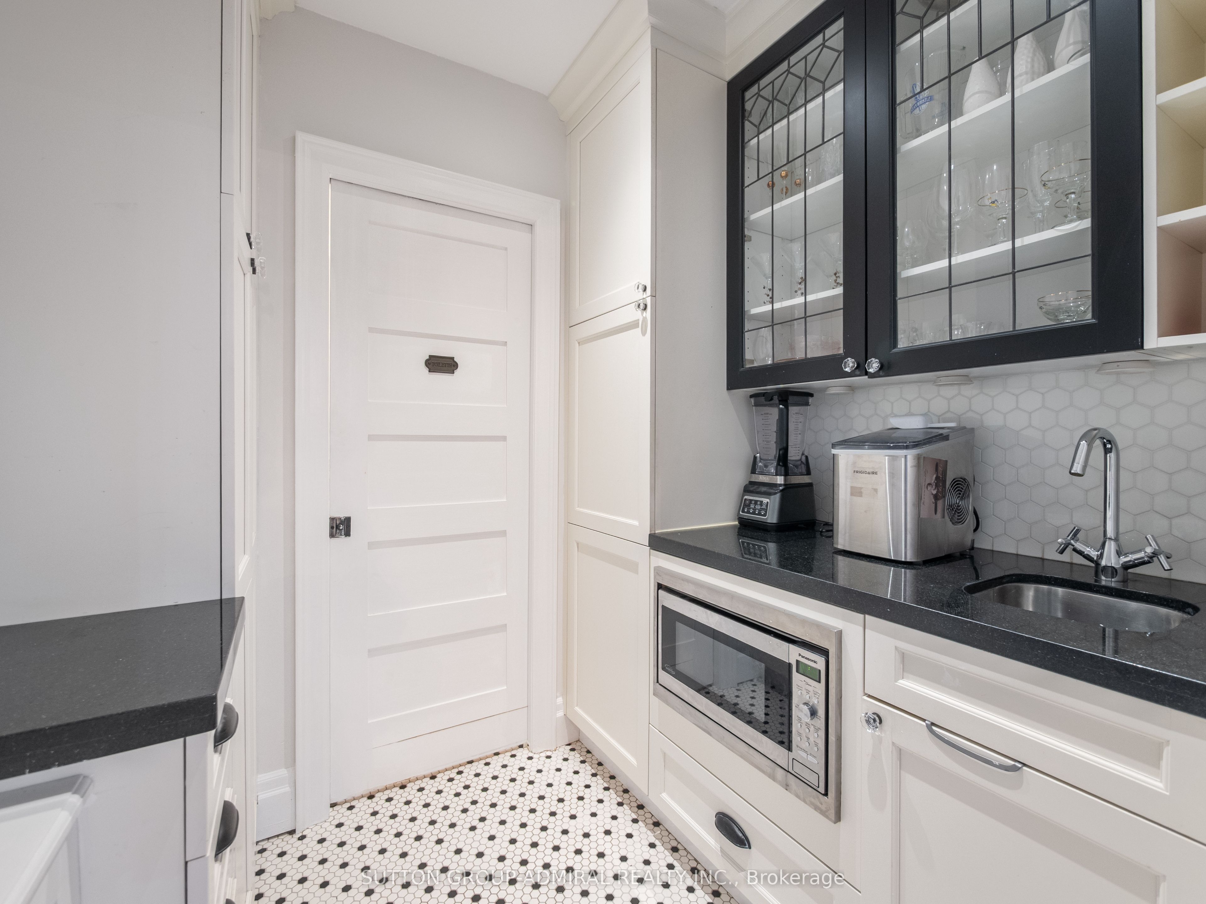 70 Lake Shore Drive Property Photo 18