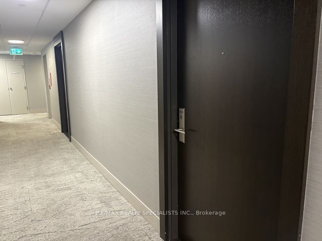 8 Nahani Way 1003 Property Photo 4