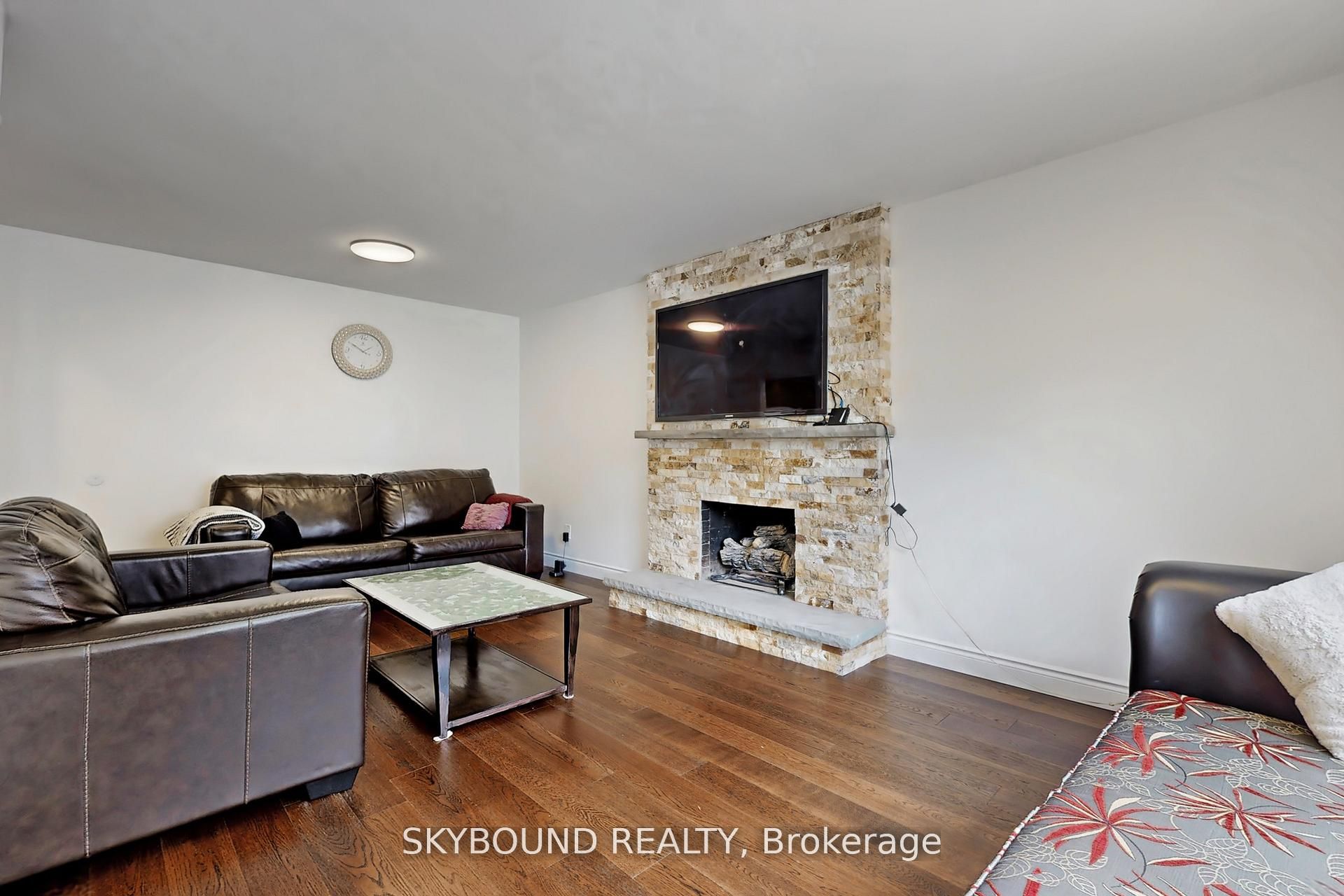 2088 Madden Boulevard Property Photo 5