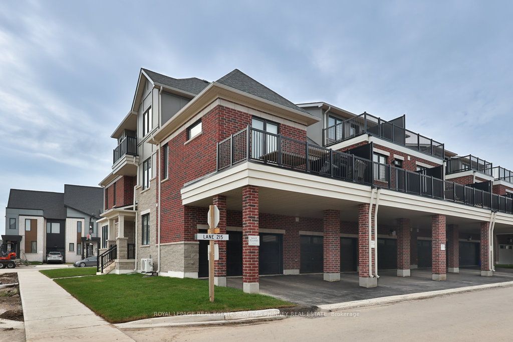 9 Crown Gate Property Photo 39