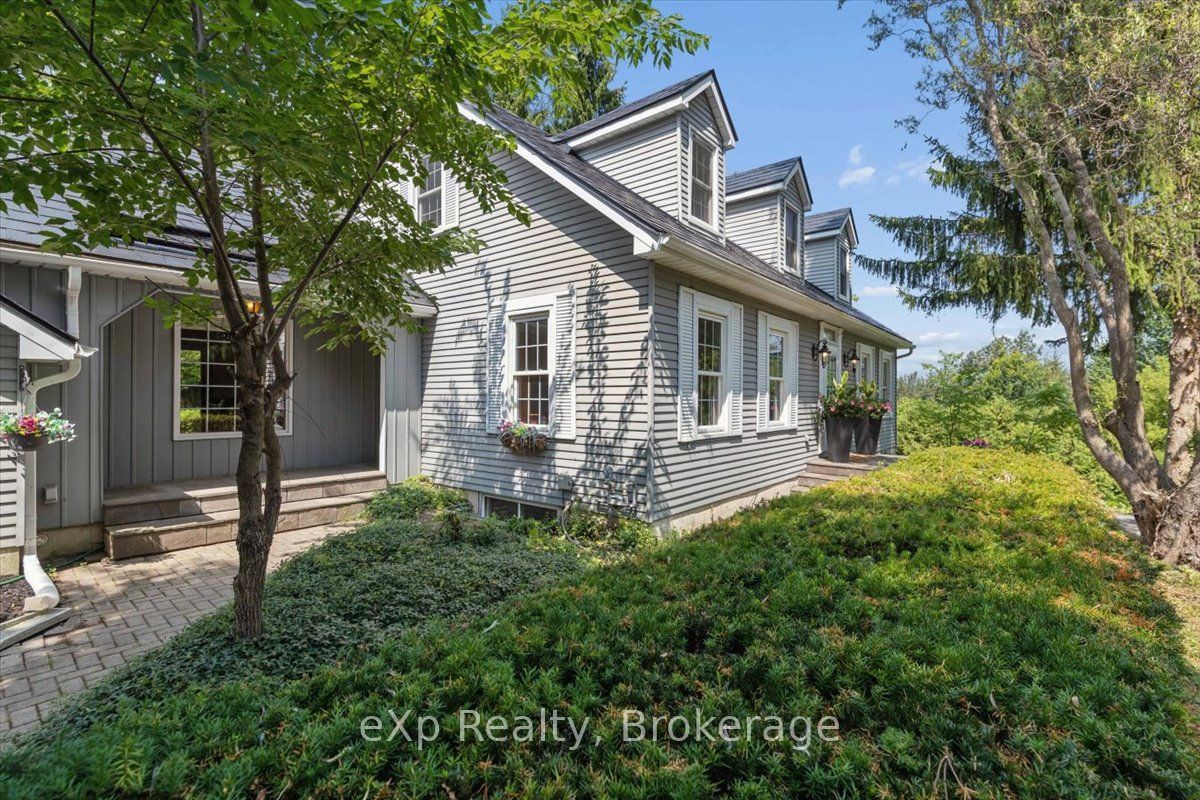 2039 Blacklock Street Property Photo 3