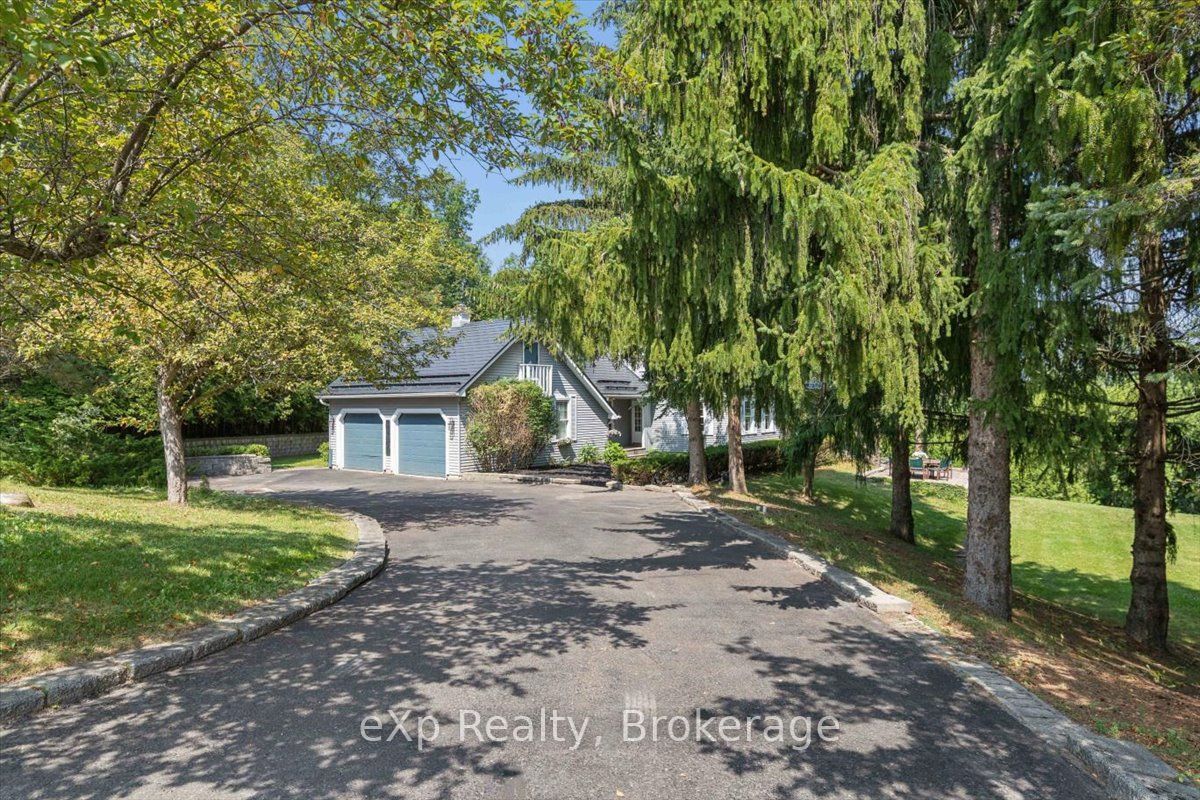 2039 Blacklock Street Property Photo 5