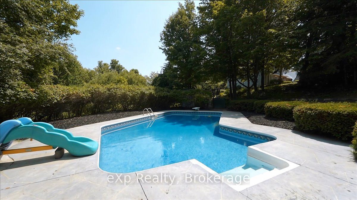 2039 Blacklock Street Property Photo 44