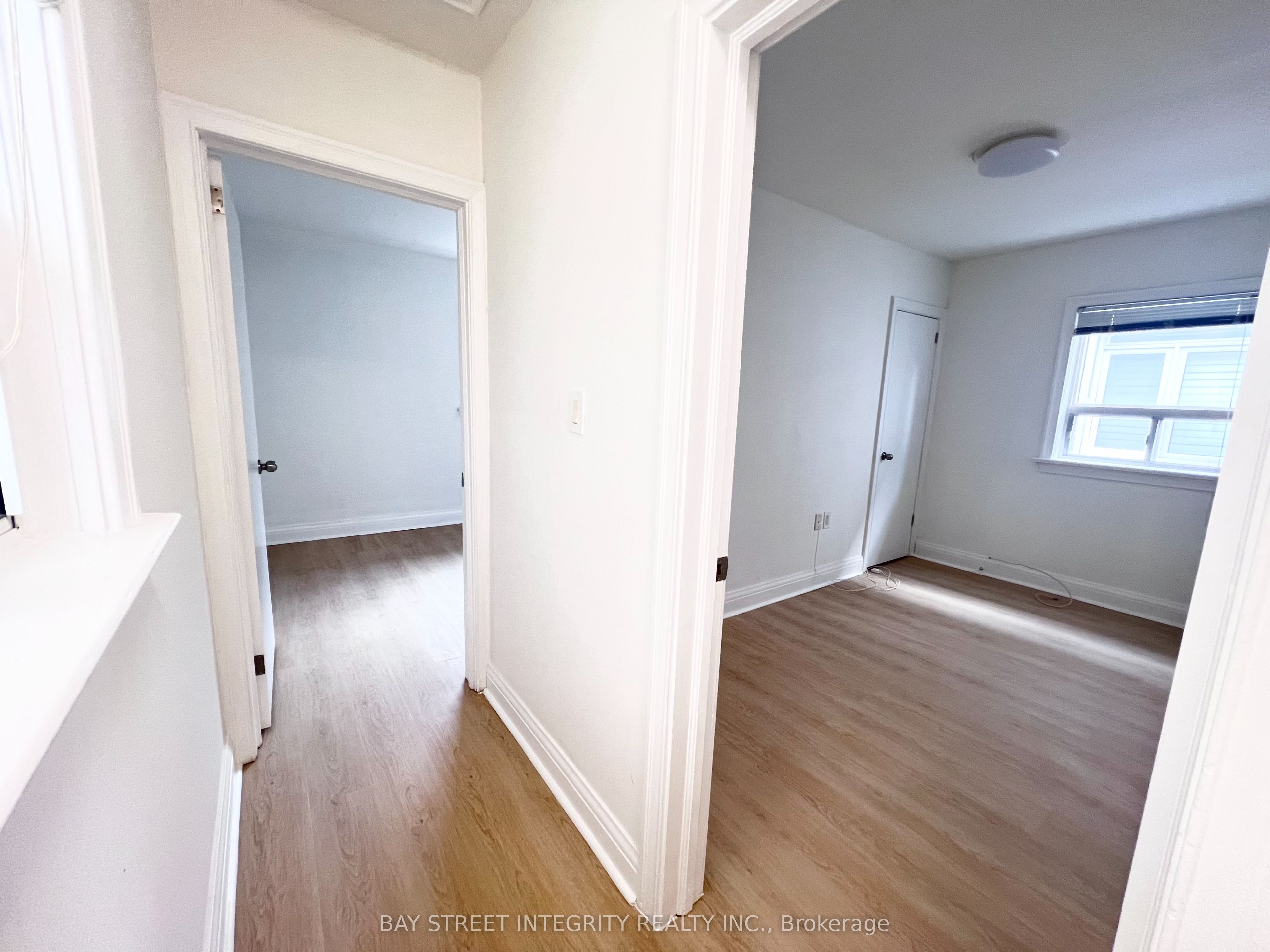 970 Briar Hill Avenue Property Photo 6