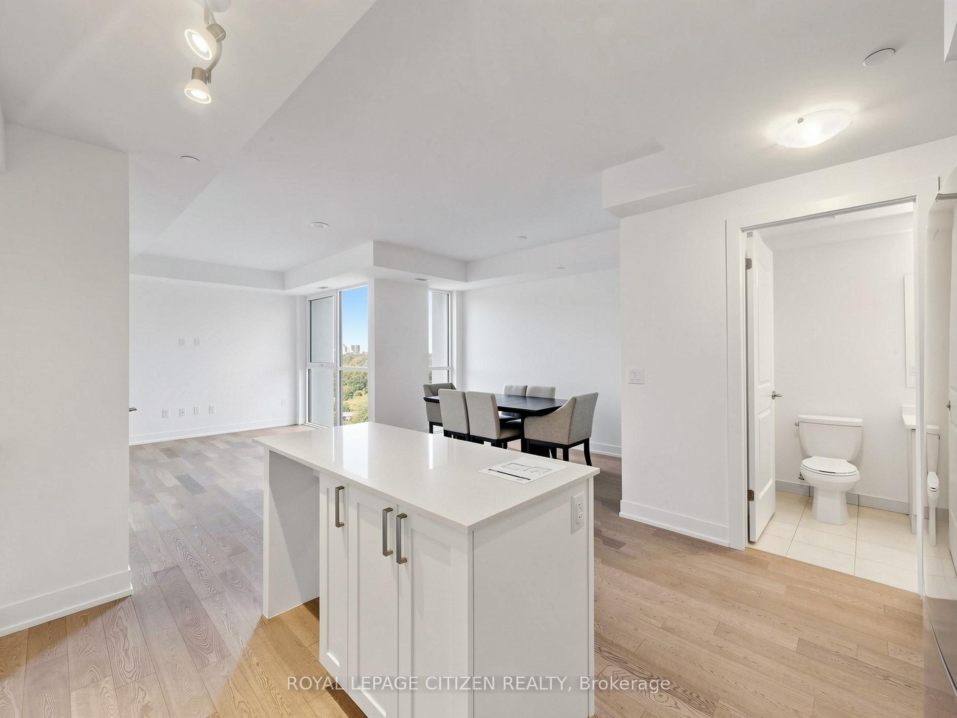 1063 Douglas Mccurdy Comm 1208 Property Photo 15