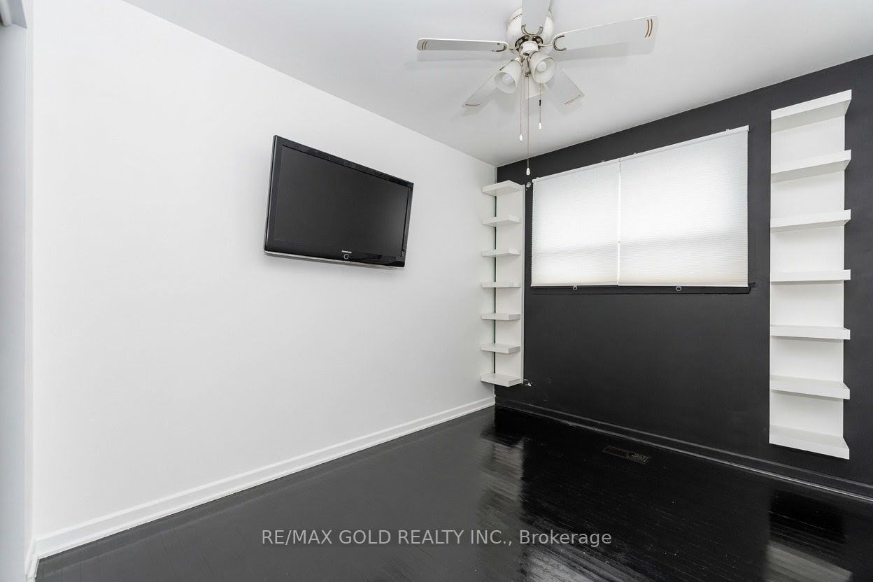 63 Newstead Crescent Property Photo 3