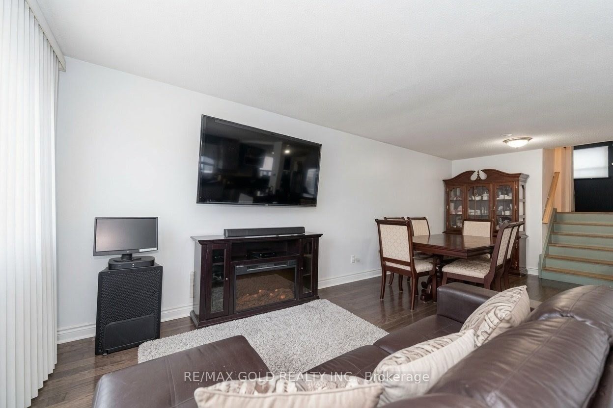 63 Newstead Crescent Property Photo 5