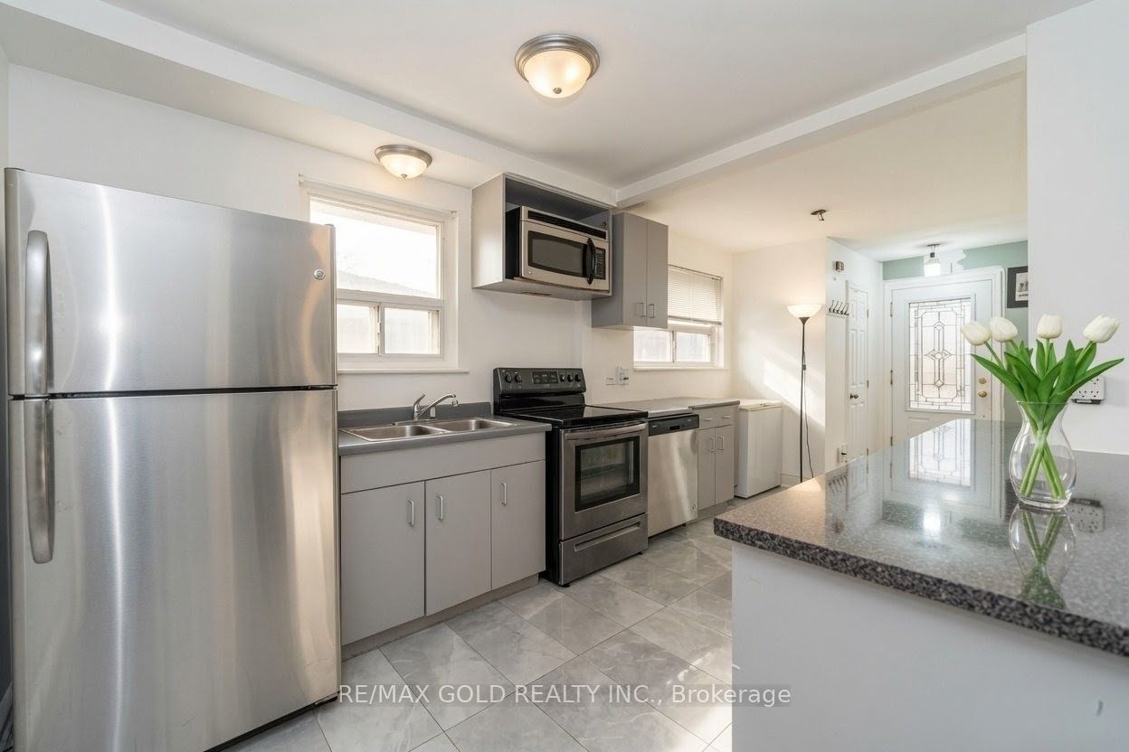 63 Newstead Crescent Property Photo 10