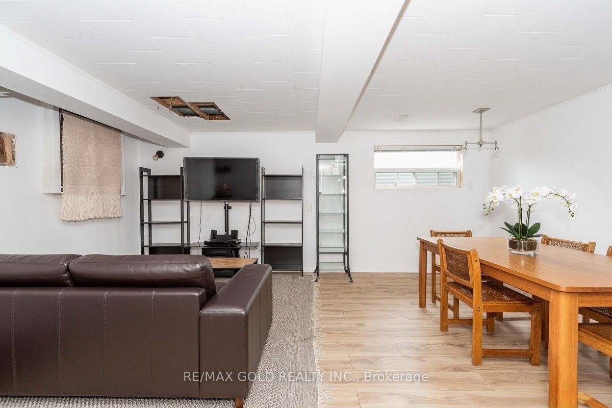 63 Newstead Crescent Property Photo 14