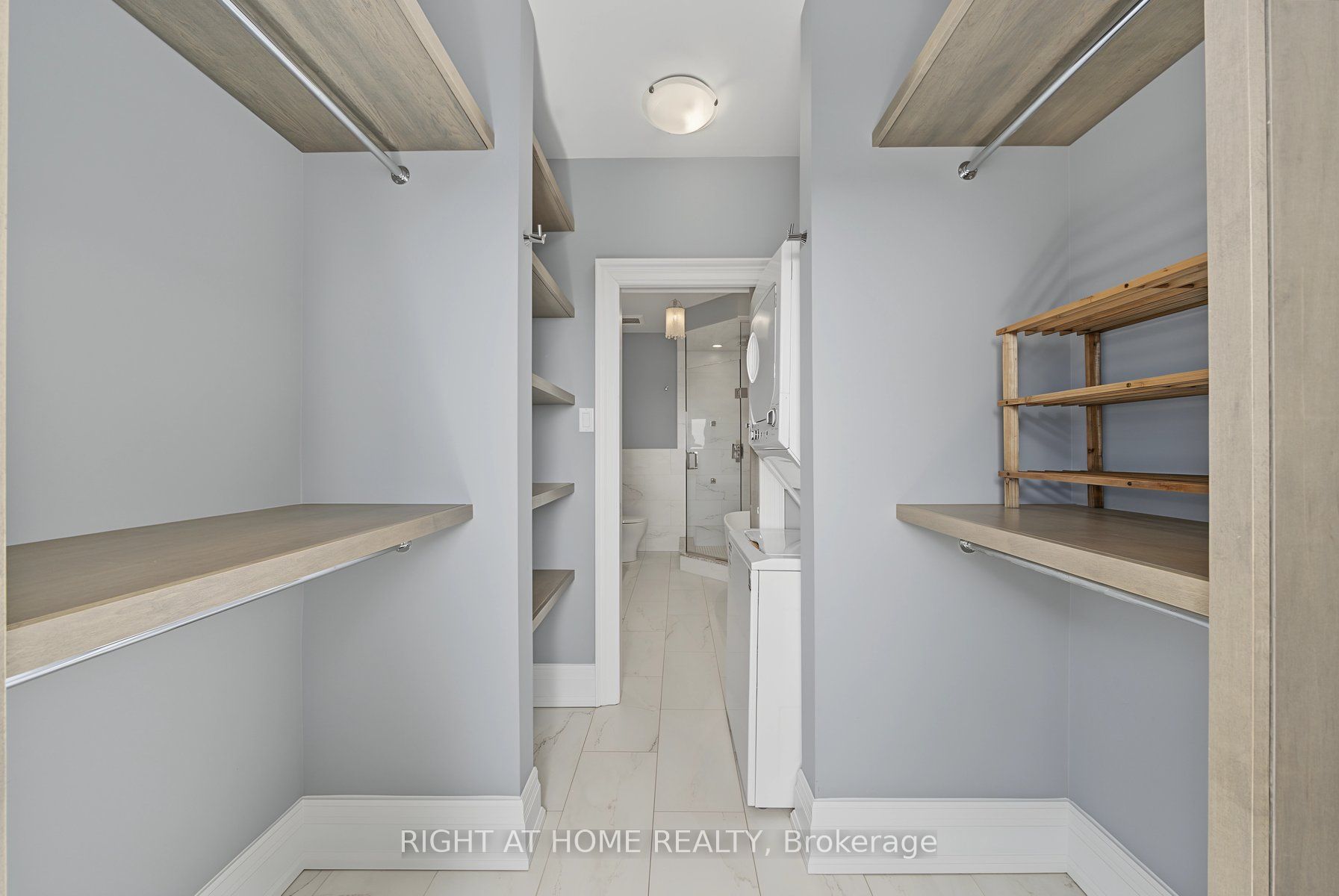 20 Speers Road 1206 Property Photo 16