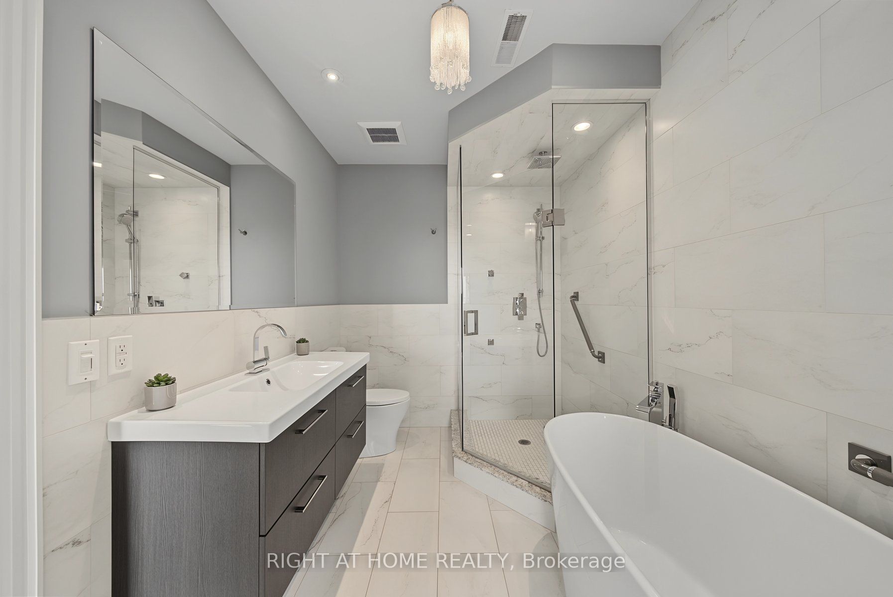 20 Speers Road 1206 Property Photo 19