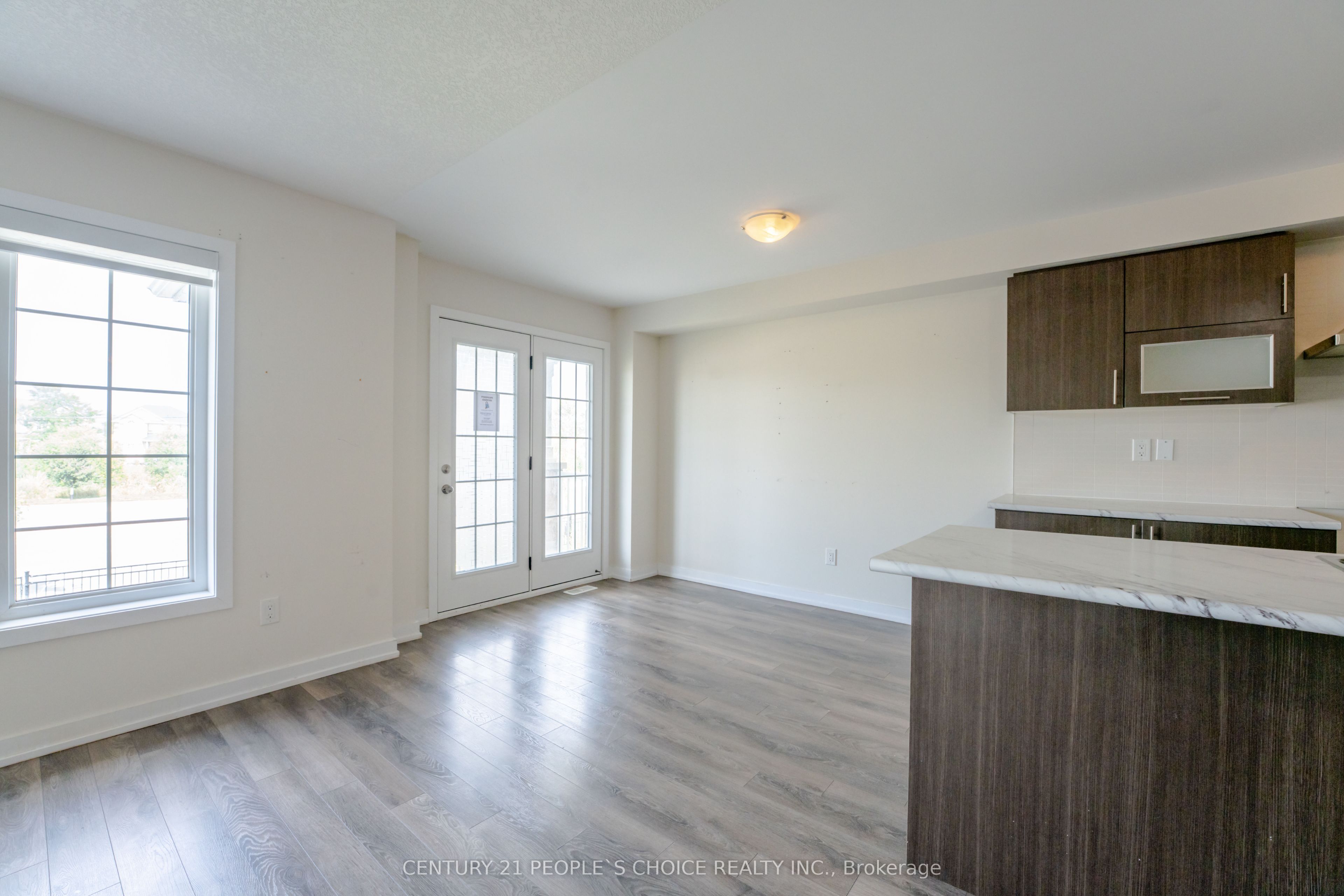 108 Golden Spring Drive Property Photo 12