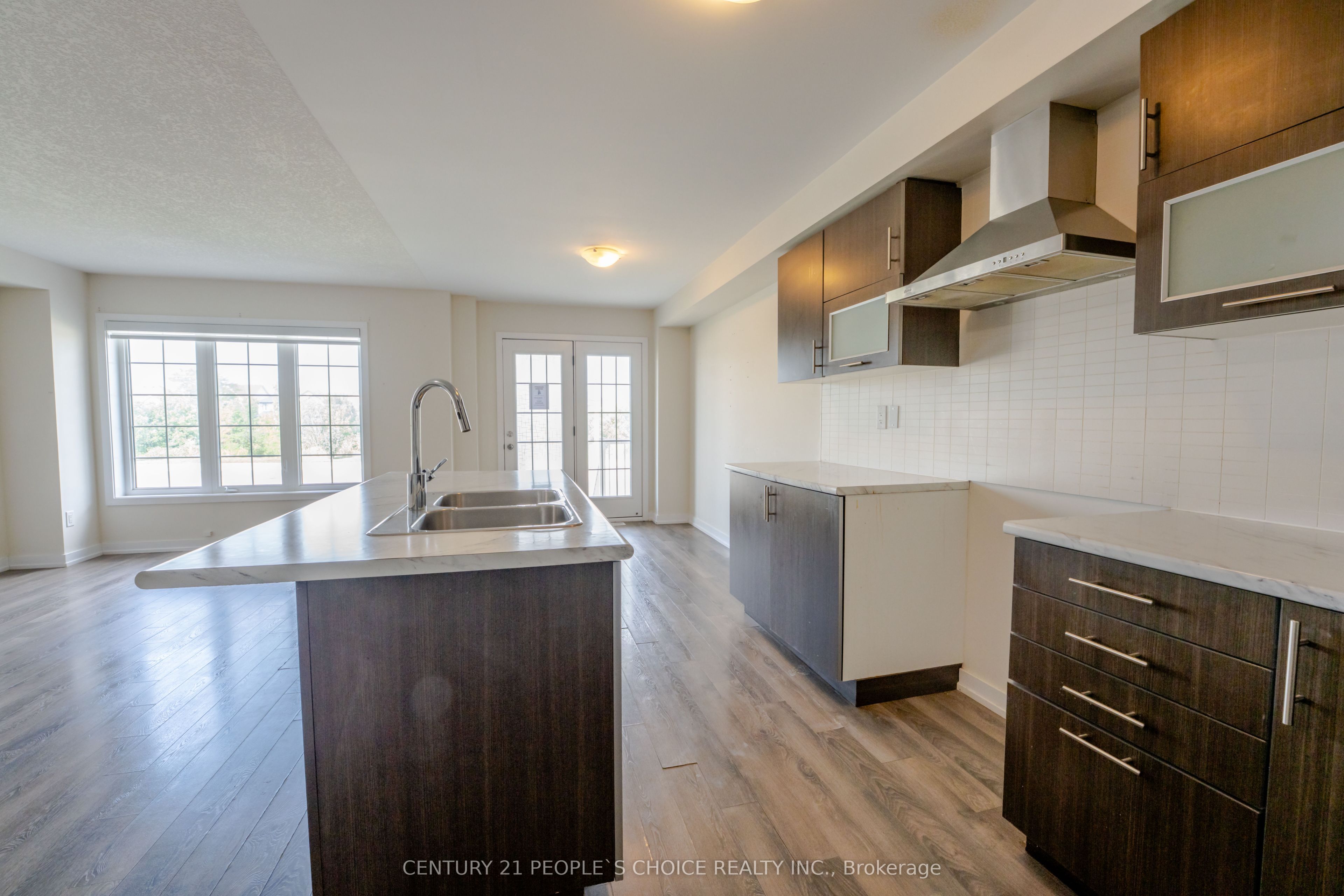 108 Golden Spring Drive Property Photo 16