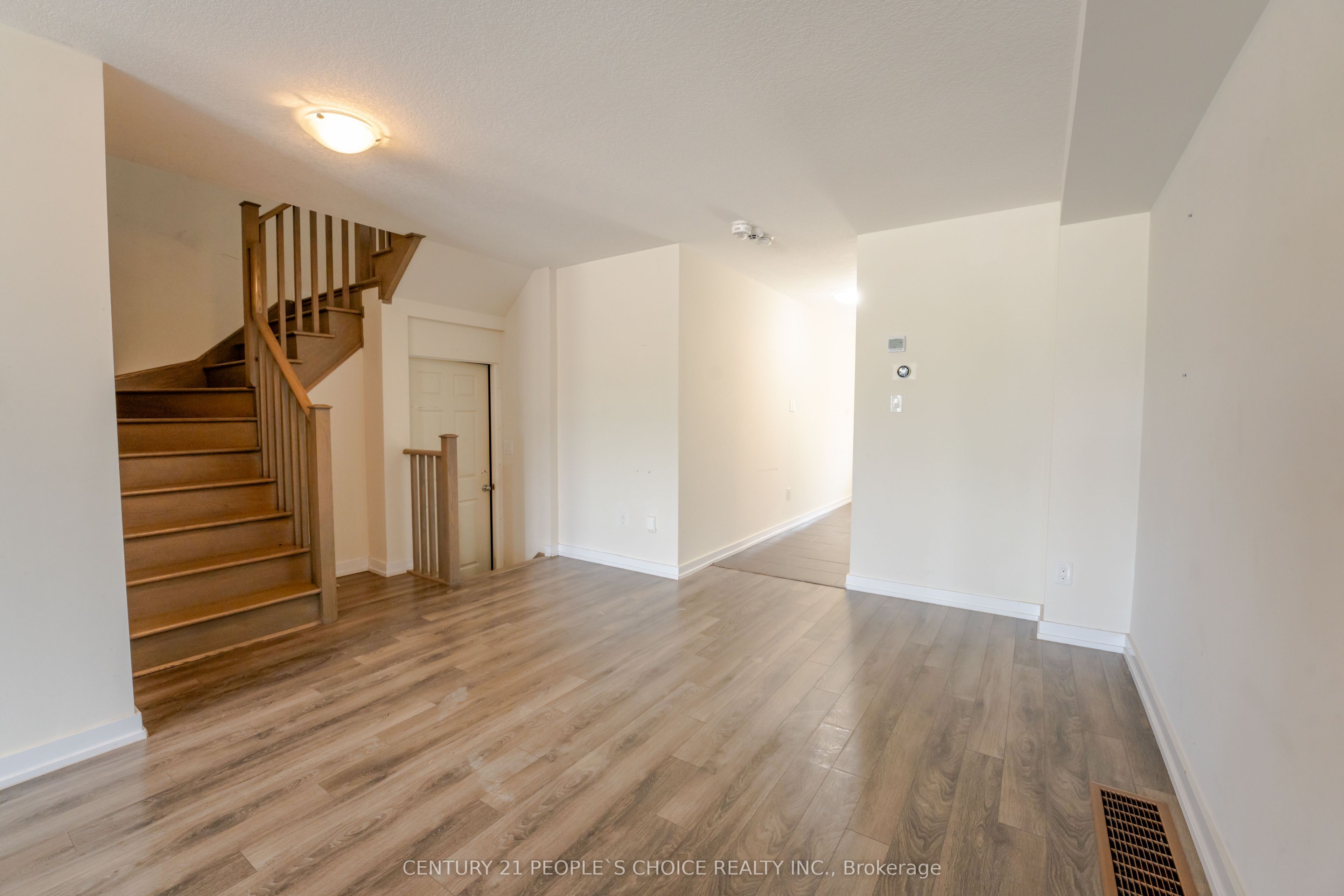 108 Golden Spring Drive Property Photo 17