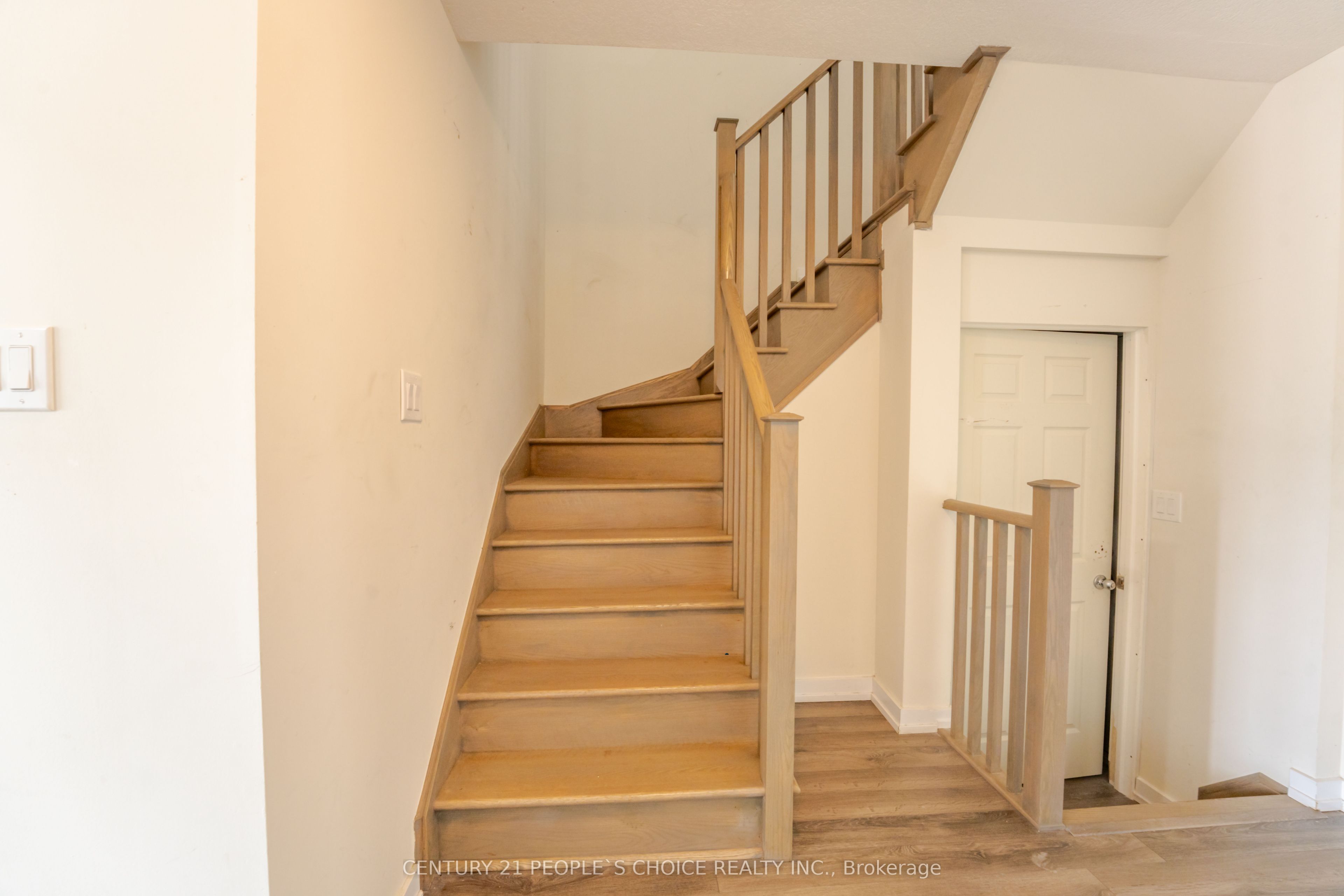 108 Golden Spring Drive Property Photo 19