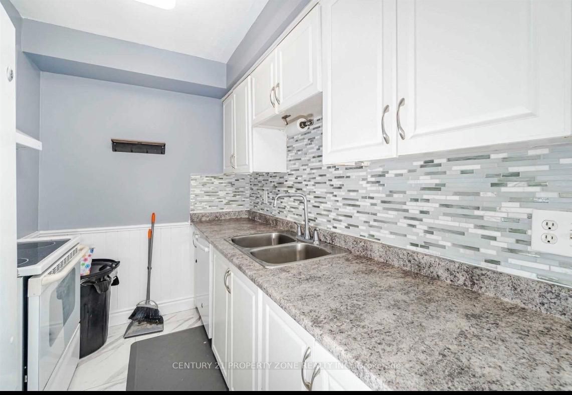 26 Sandringham Court Property Photo 6