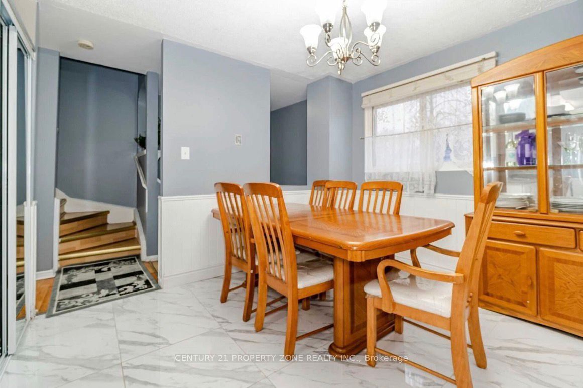 26 Sandringham Court Property Photo 7