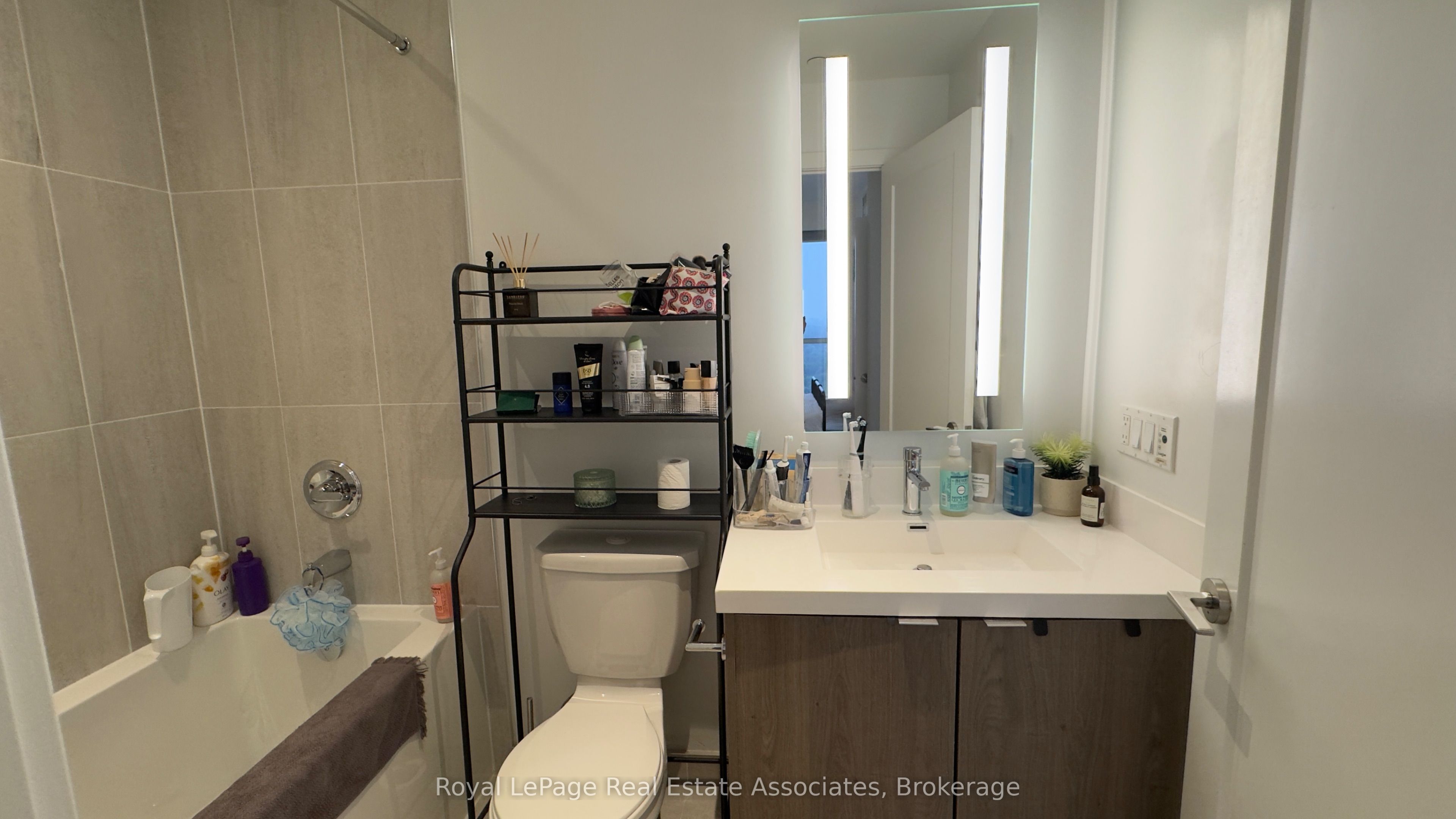 5 Mabelle Avenue 3433 Property Photo 8