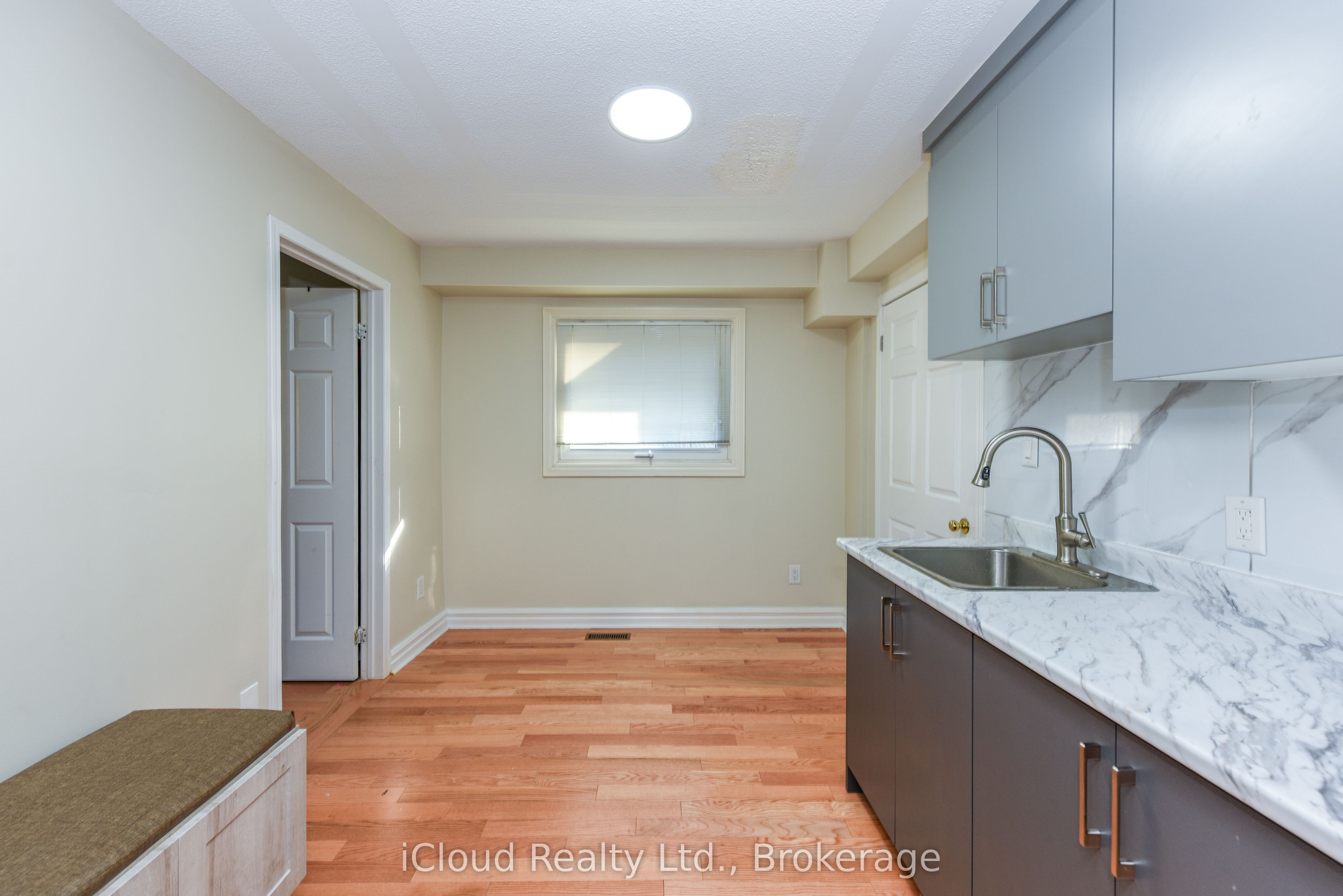 8 St Mark Place Property Photo 14