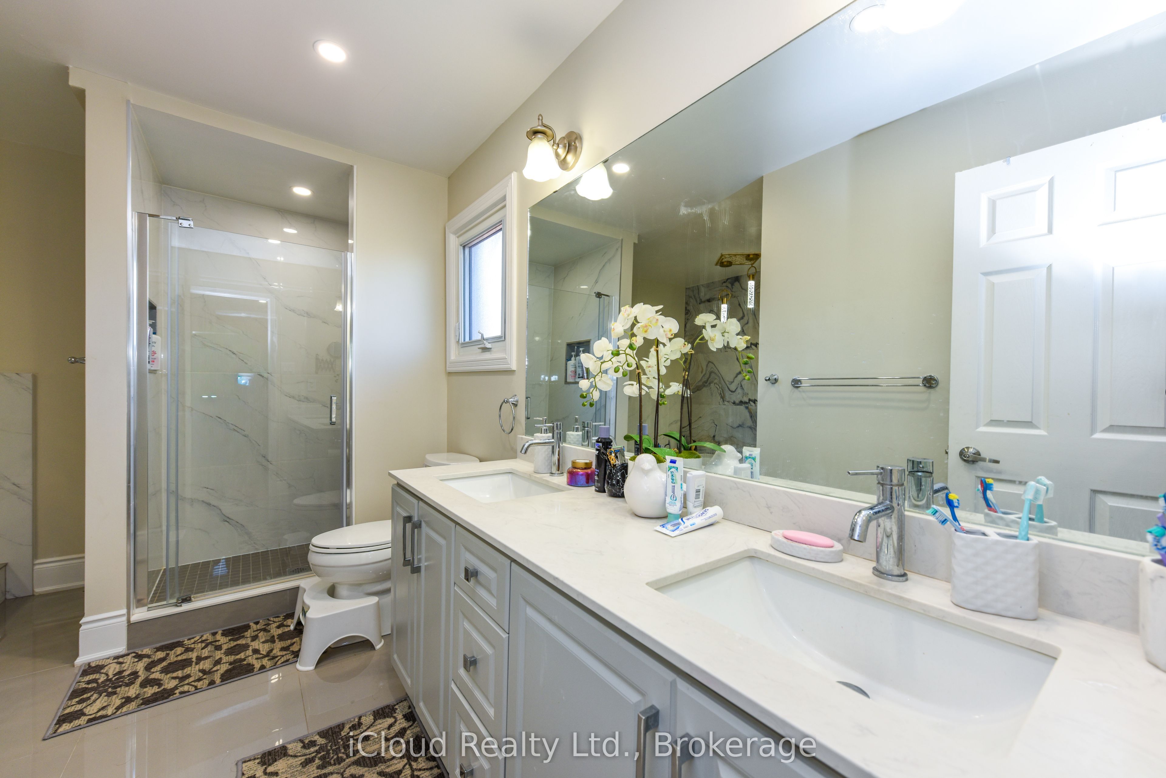 8 St Mark Place Property Photo 19