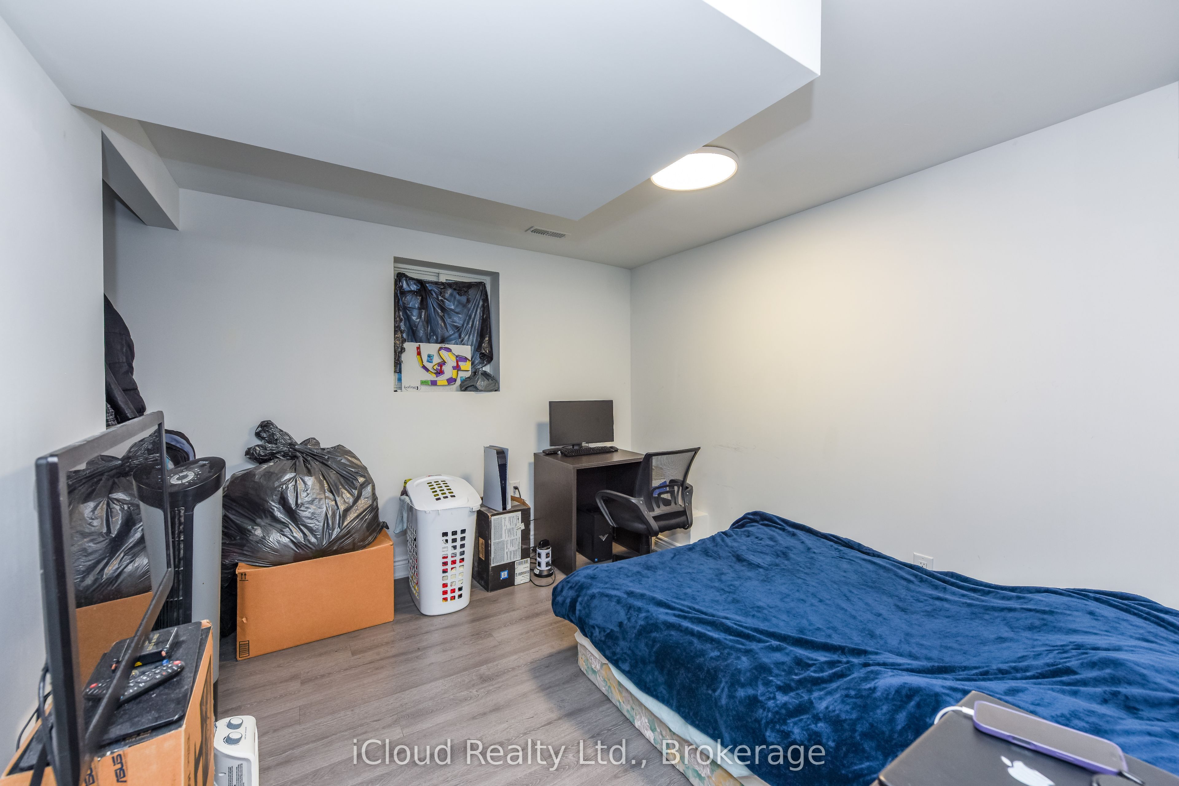 8 St Mark Place Property Photo 34