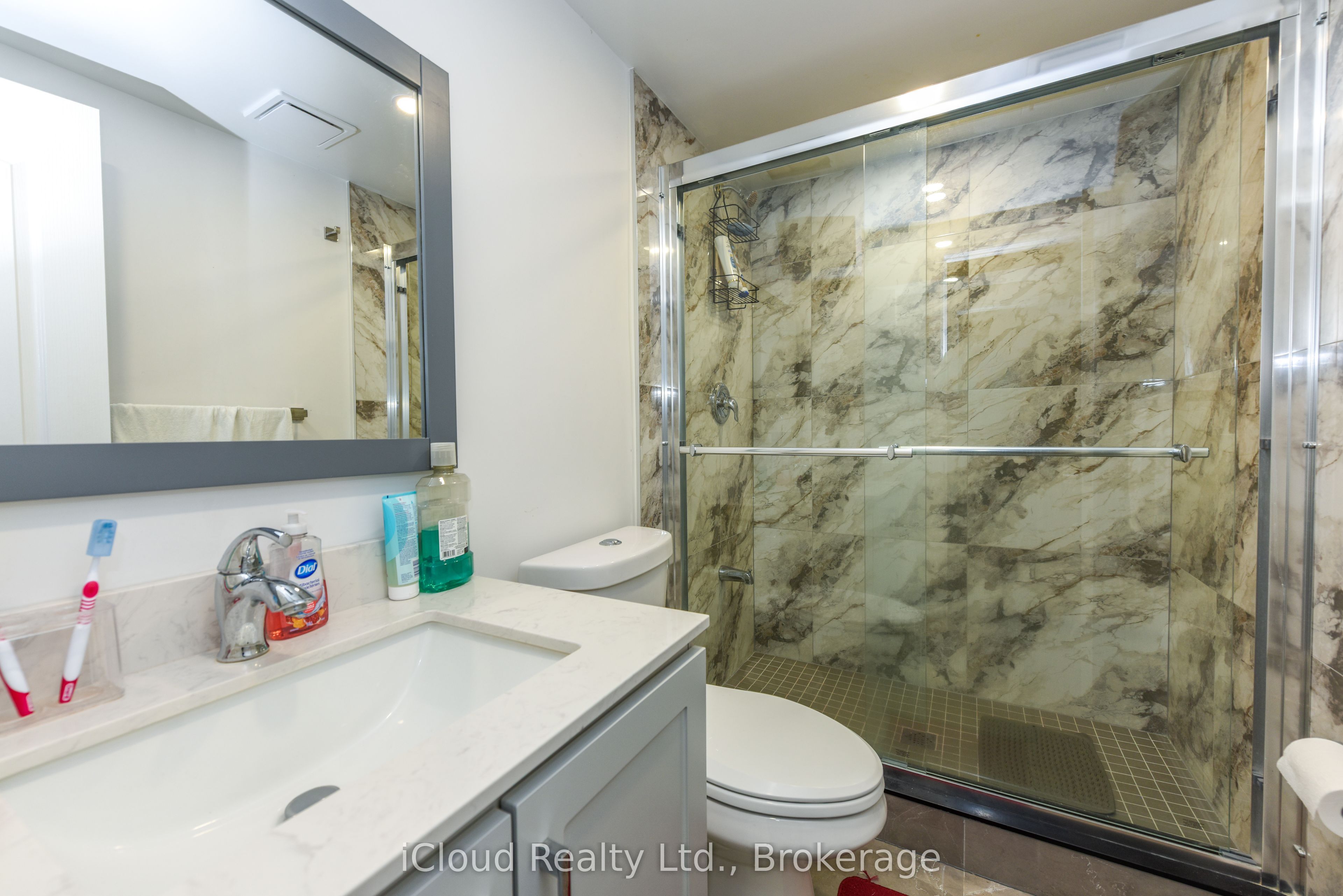 8 St Mark Place Property Photo 36