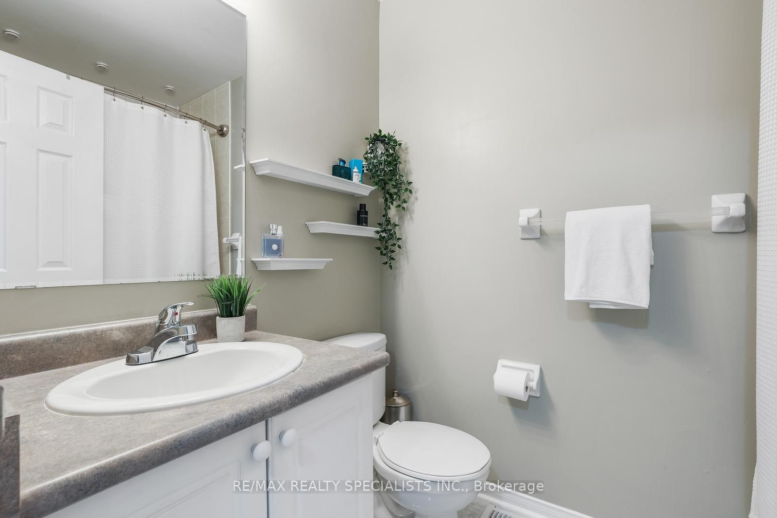 3370 Redpath Circle Property Photo 23