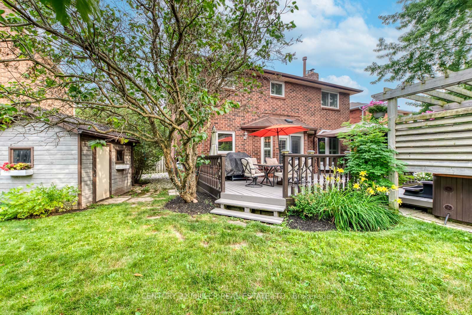 1379 Bramblewood Green Property Photo 45