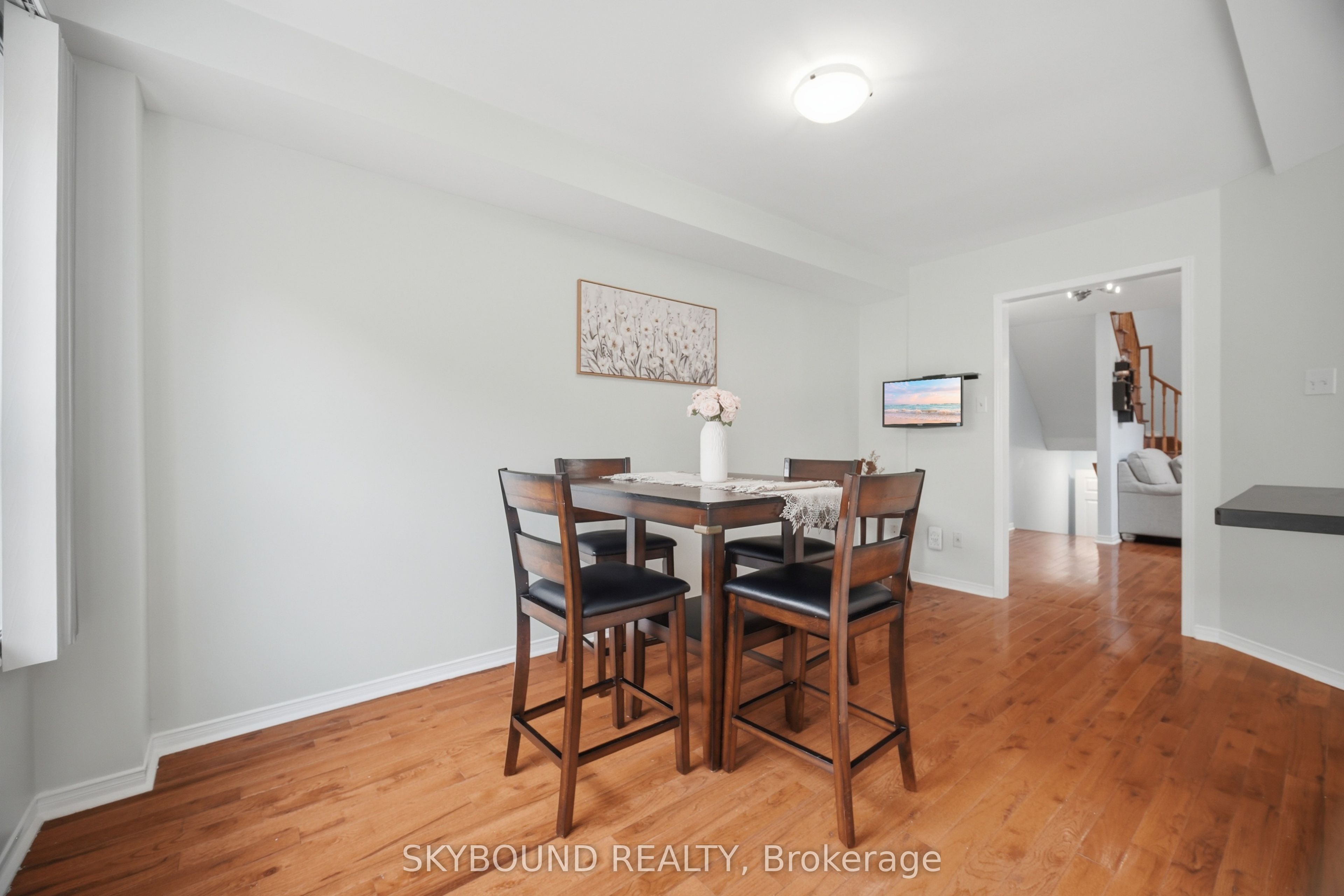 3906 Zenith Court Property Photo 8