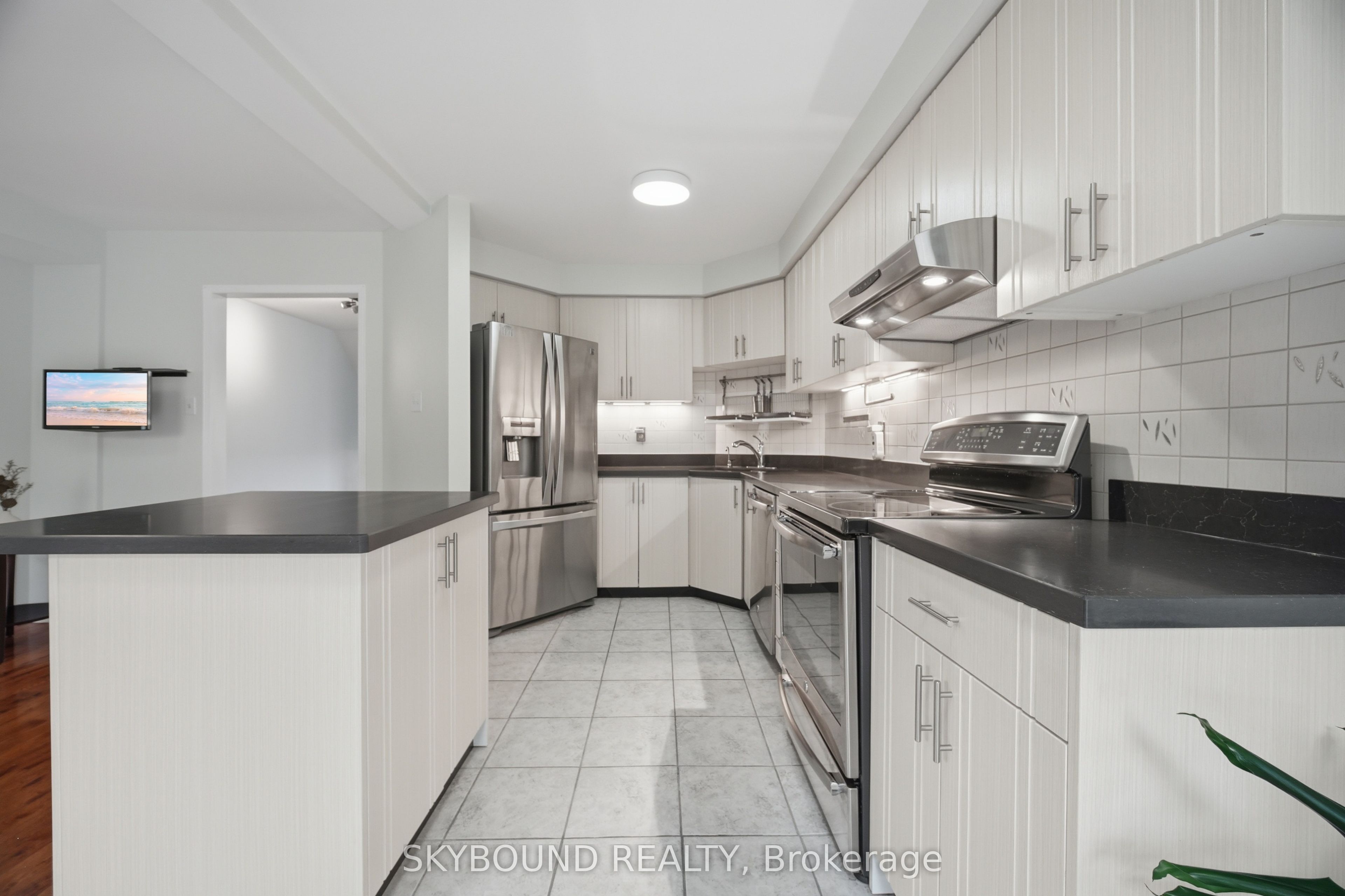 3906 Zenith Court Property Photo 11