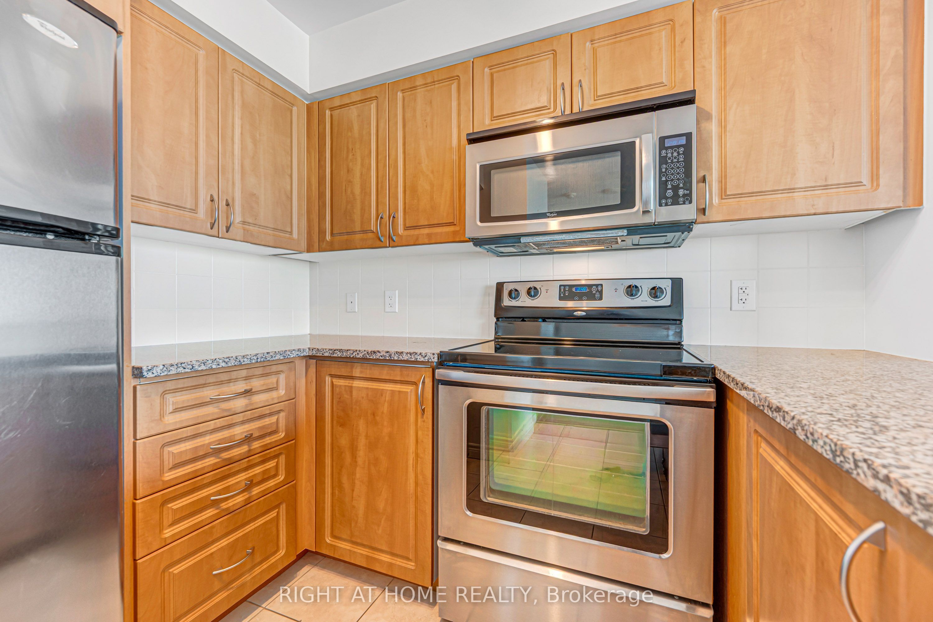 208 Enfield Place #2902 Property Photo 14