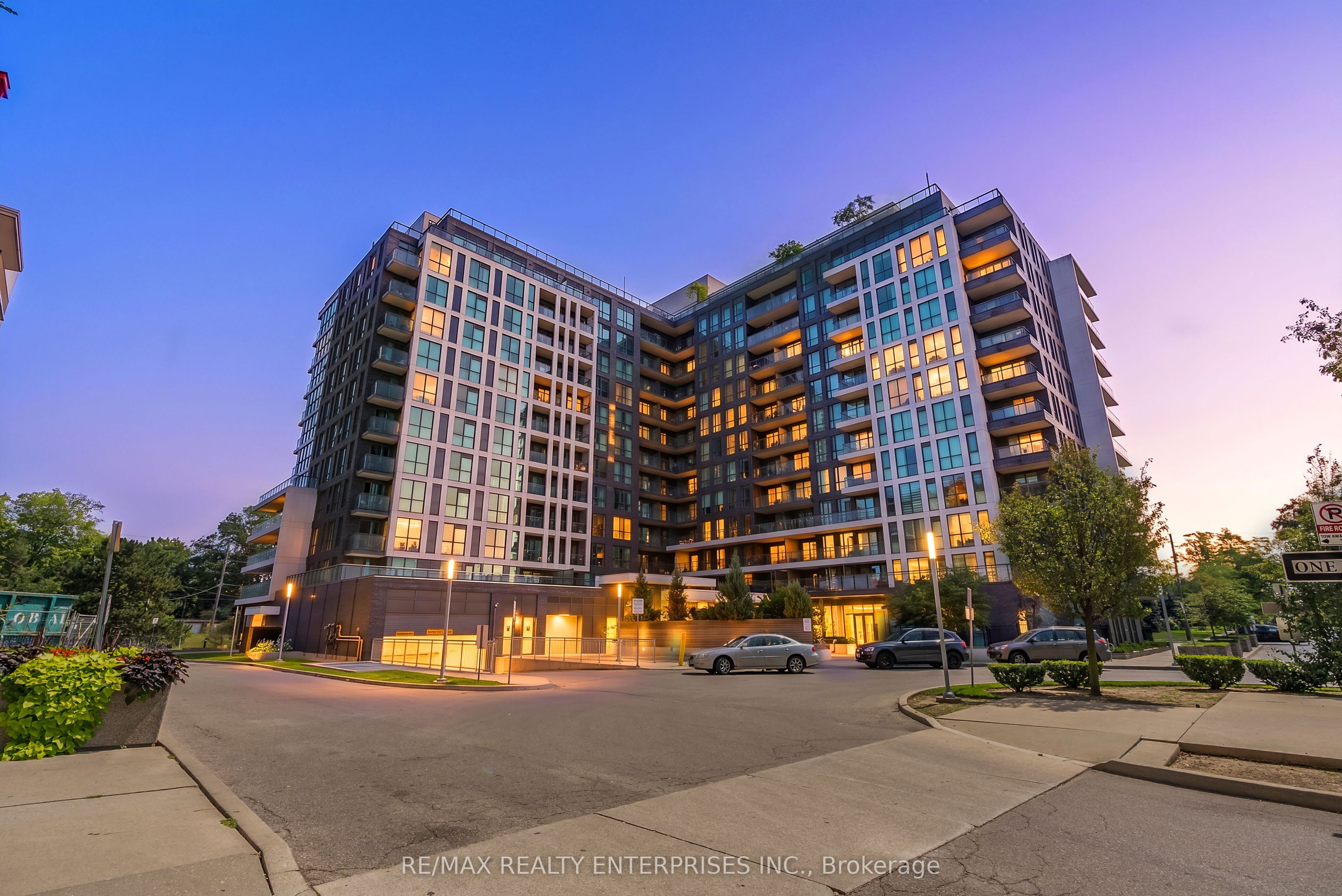 80 Esther Lorrie Drive 522 Property Photo 1