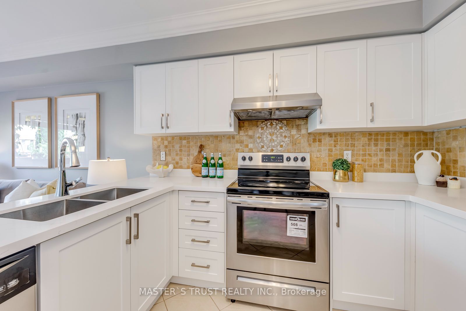1134 Tupper Drive Property Photo 11