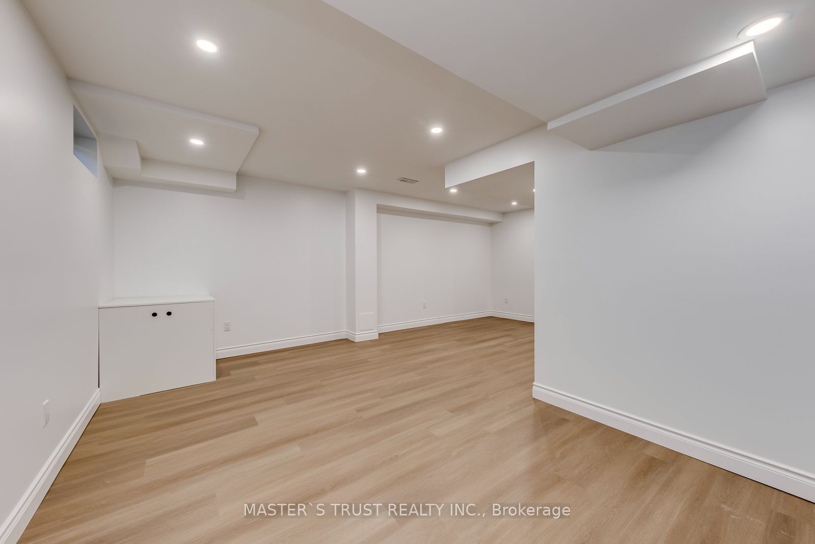 1134 Tupper Drive Property Photo 34