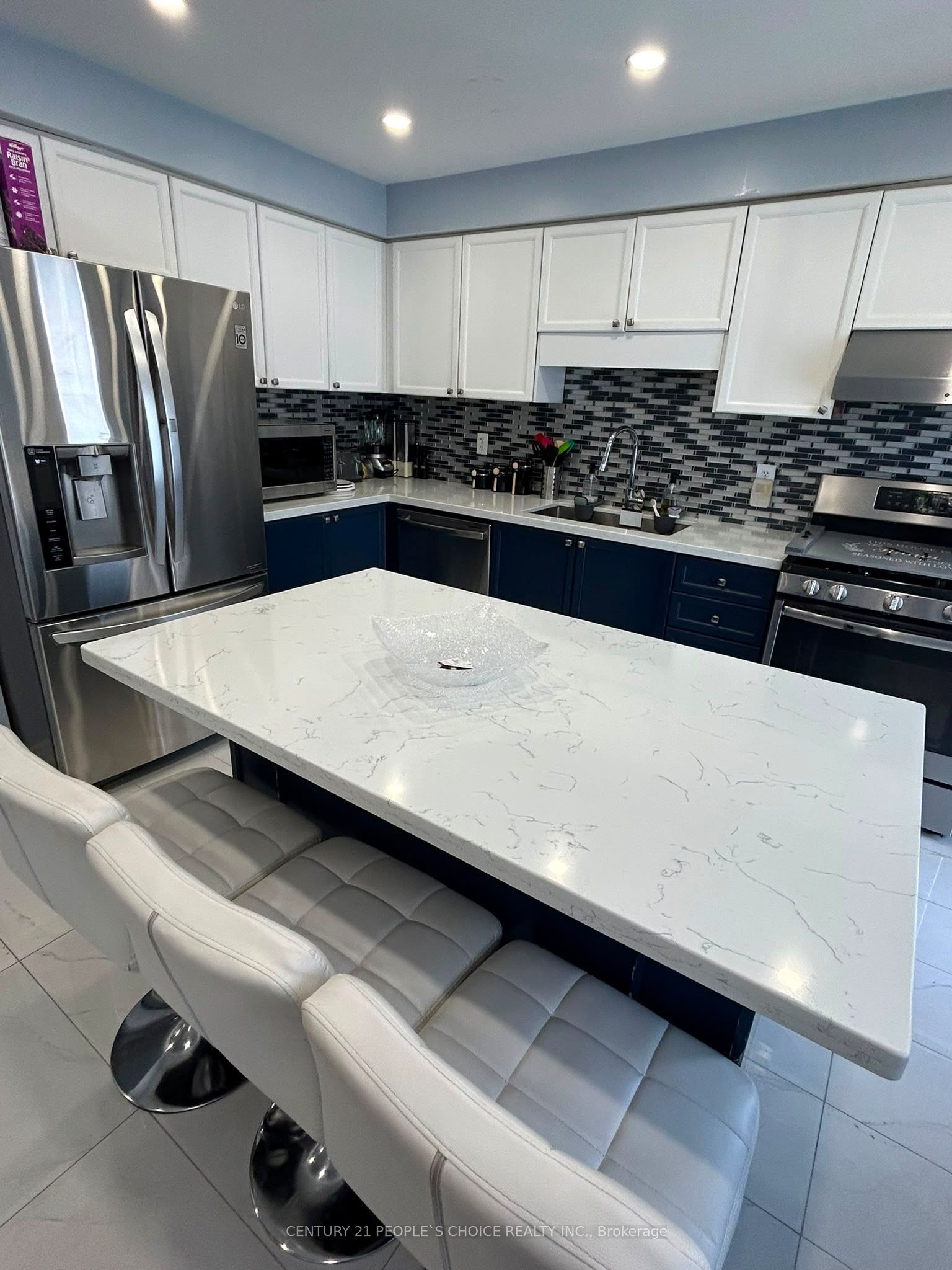 58 Ponymeadow Way Property Photo 8