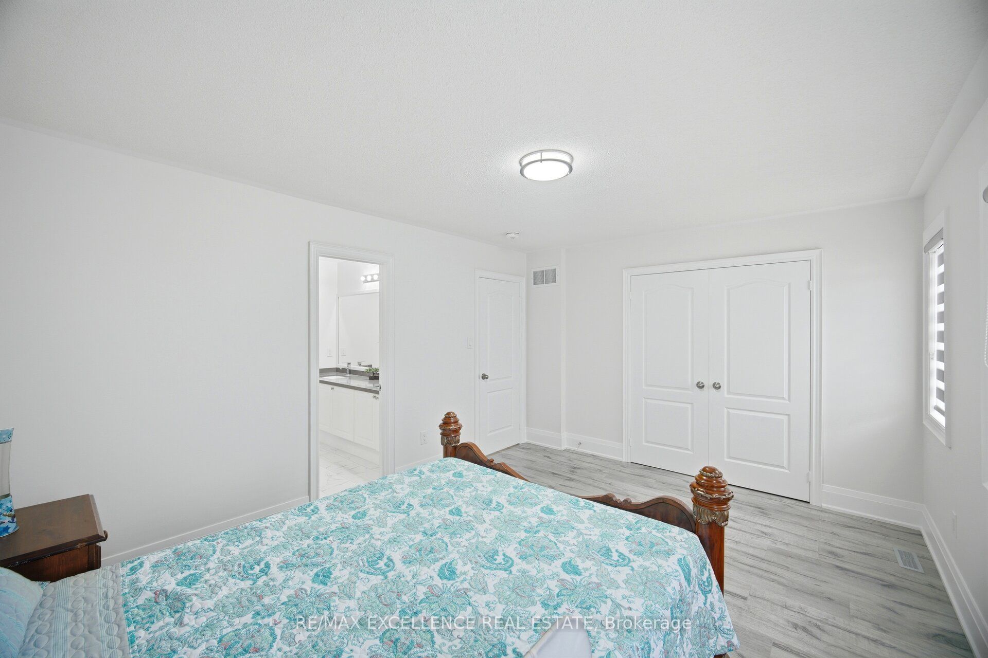 5 Whitehouse Crescent Property Photo 39