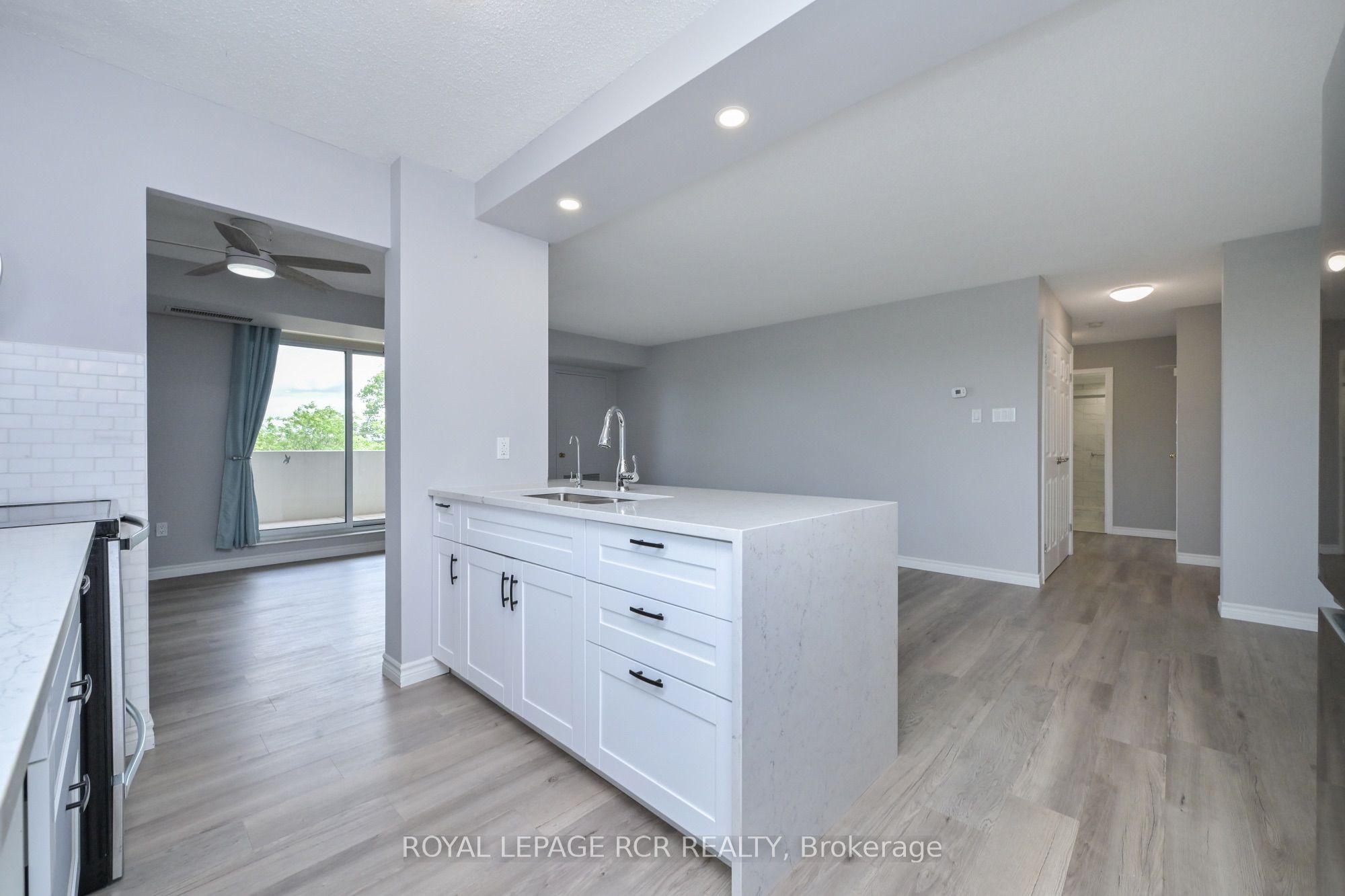 8 Fead Street #404 Property Photo 10