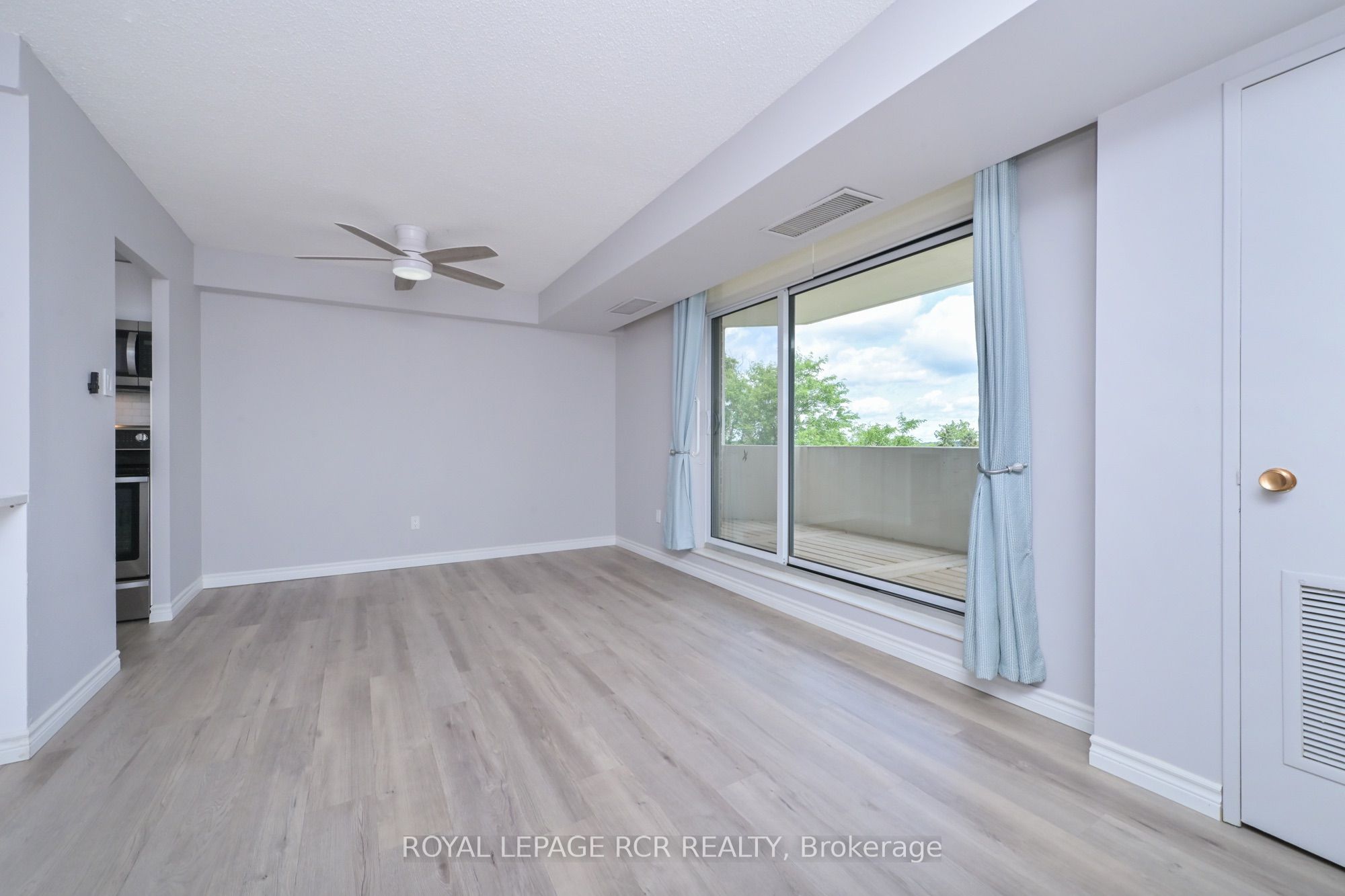 8 Fead Street #404 Property Photo 16
